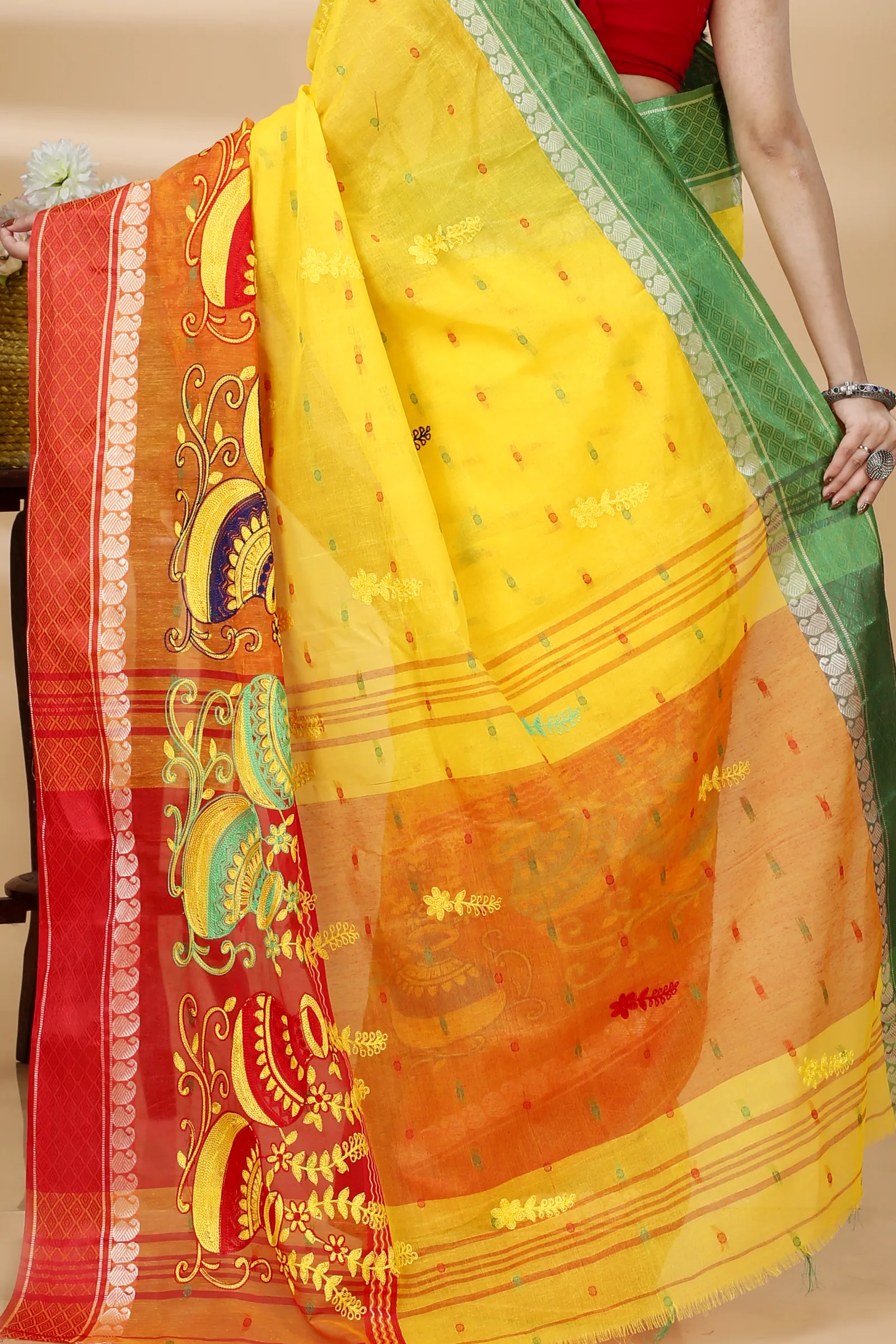 Yellow Red Pure Cotton Embi_Ganga_Buti Tant Embroidery (1001)