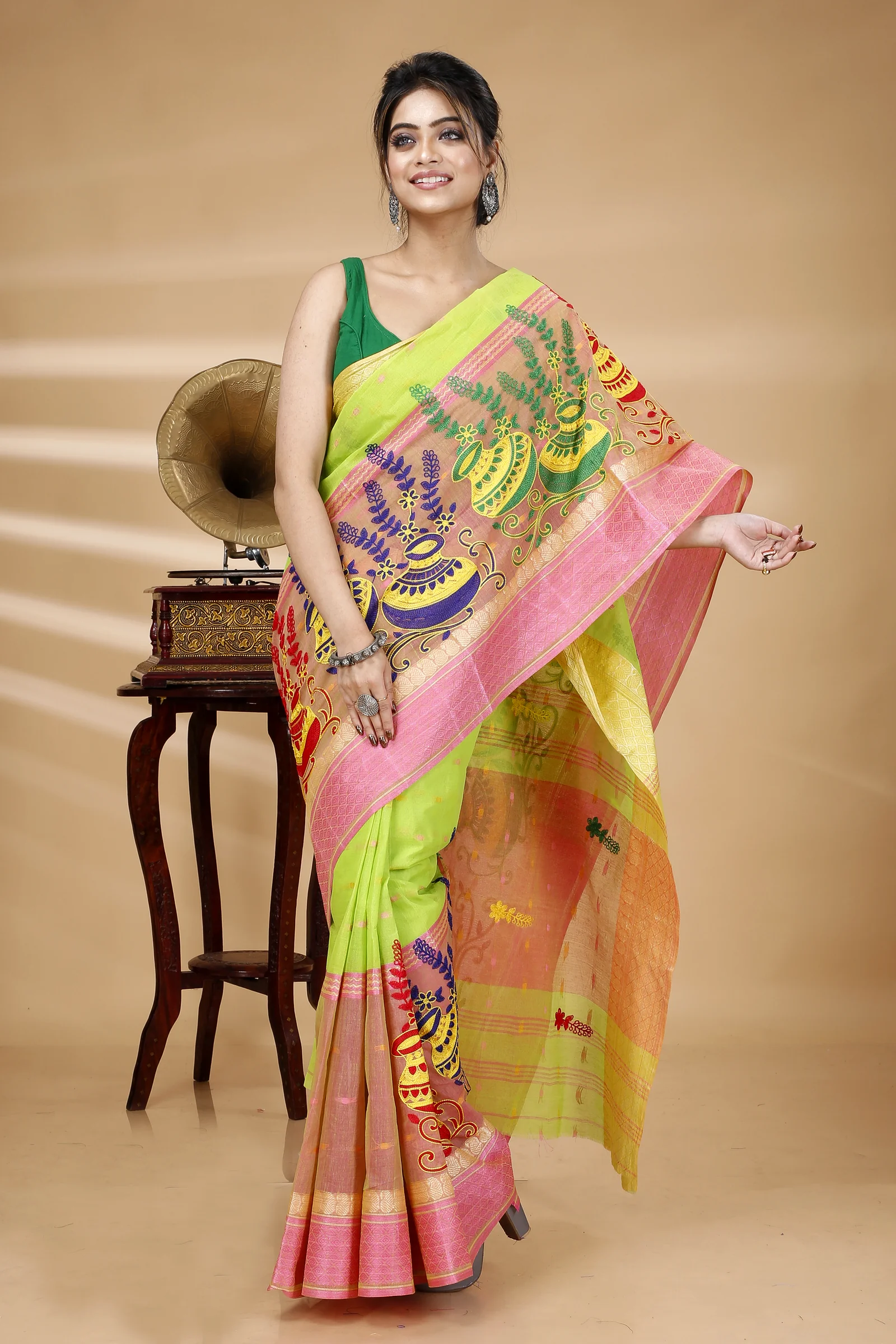 Light Green Pure Cotton Embi_Ganga_Buti Tant Embroidery (1002)