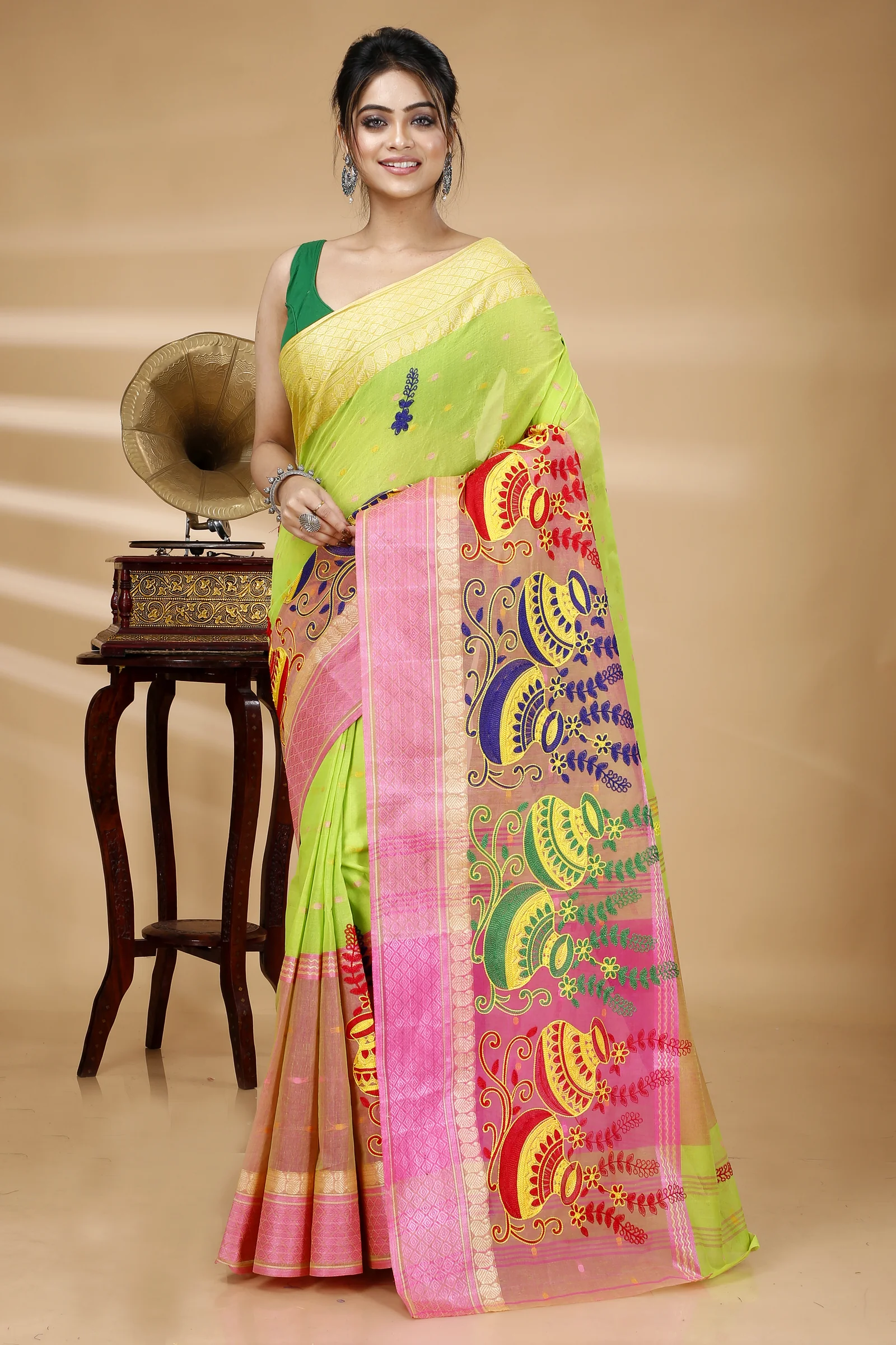 Light Green Pure Cotton Embi_Ganga_Buti Tant Embroidery (1002)