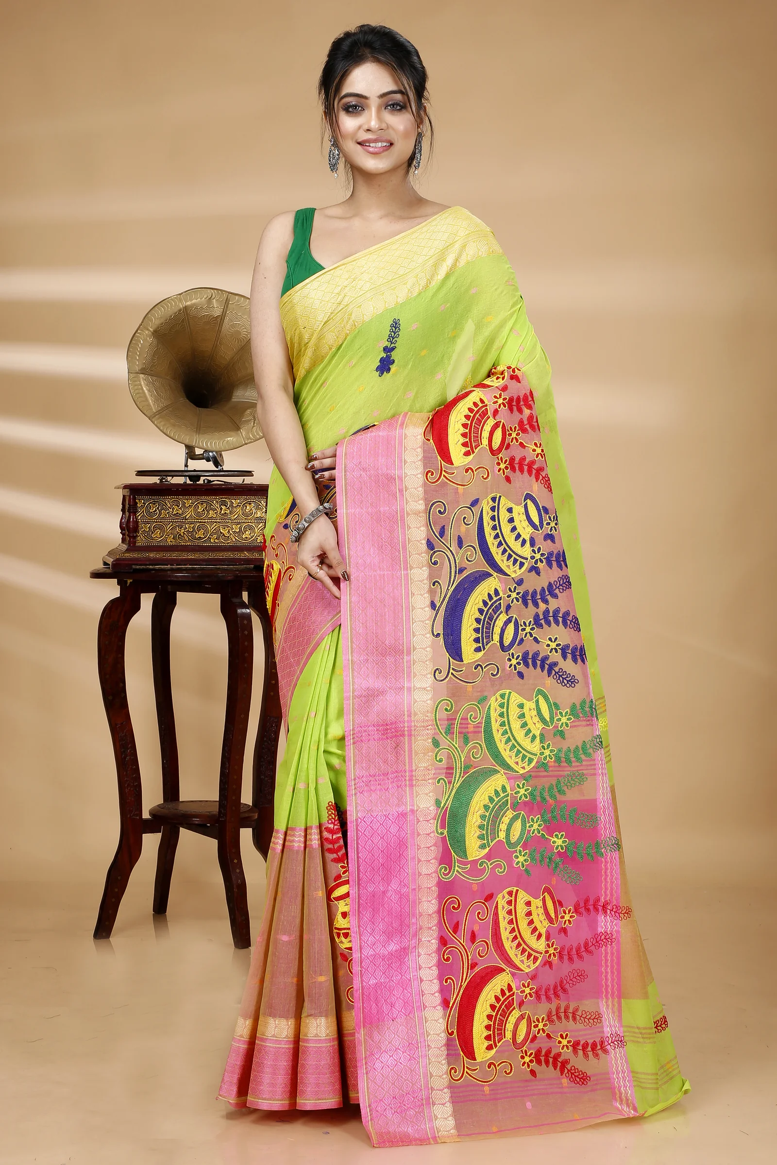 Light Green Pure Cotton Embi_Ganga_Buti Tant Embroidery (1002)