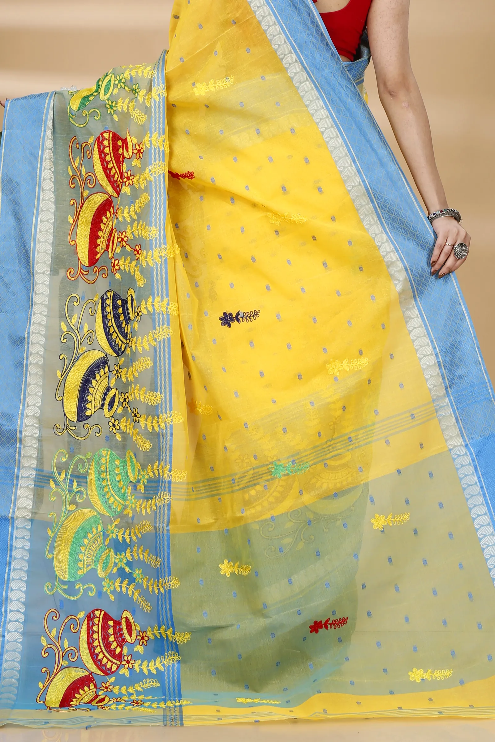 Light Yellow Pure Cotton Embi_Ganga_Buti Tant Embroidery (1003)