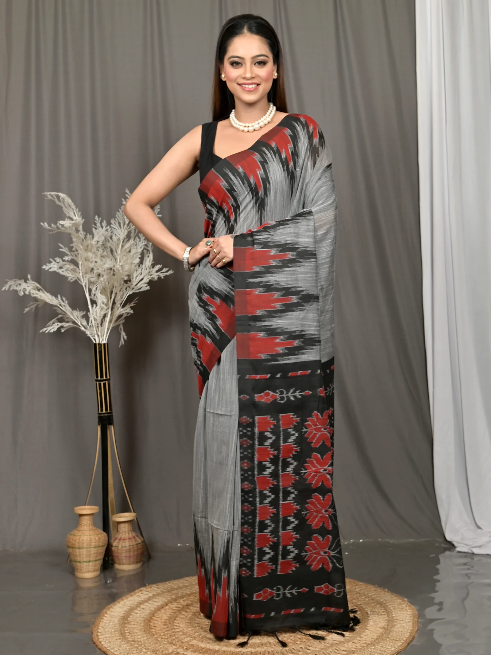 Grey Black Cotton Soupur Kotki Saree  (105)