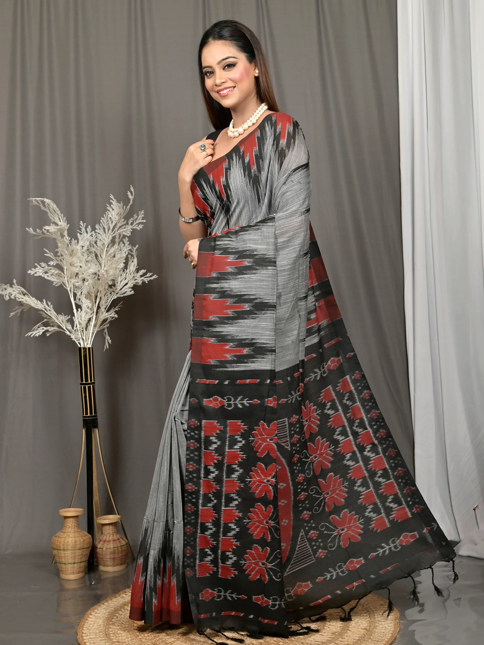 Grey Black Cotton Soupur Kotki Saree  (105)