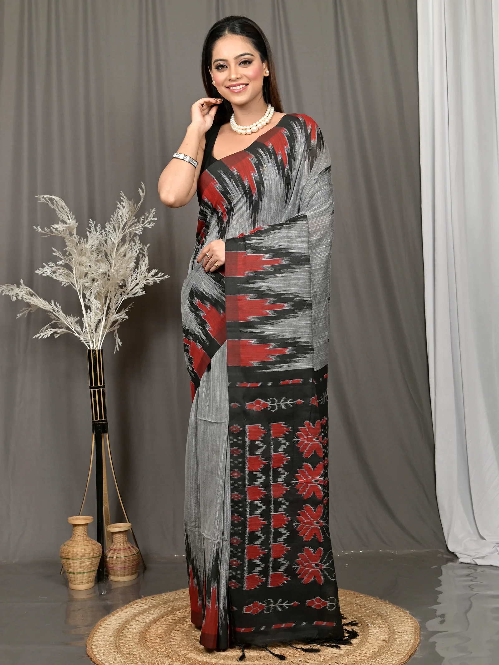 Grey Black Cotton Soupur Kotki Saree  (105)