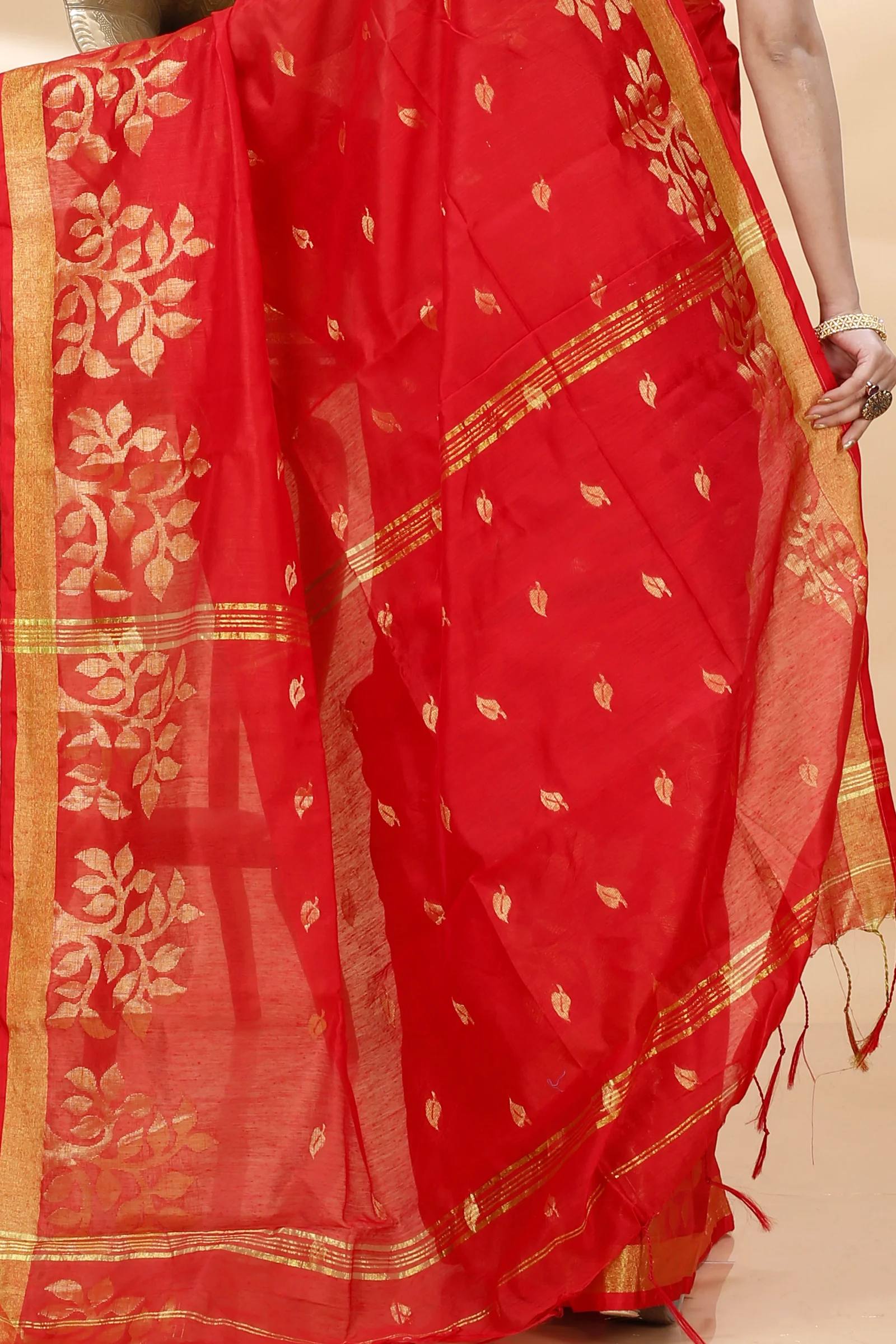 Red Blended Cotton Tina Hand Loom Saree (1213)