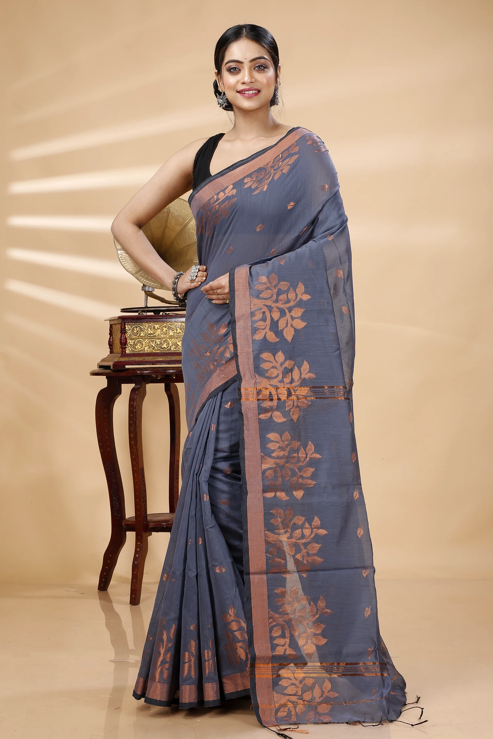 Grey Blended Cotton Tina Hand Loom Saree (1214)