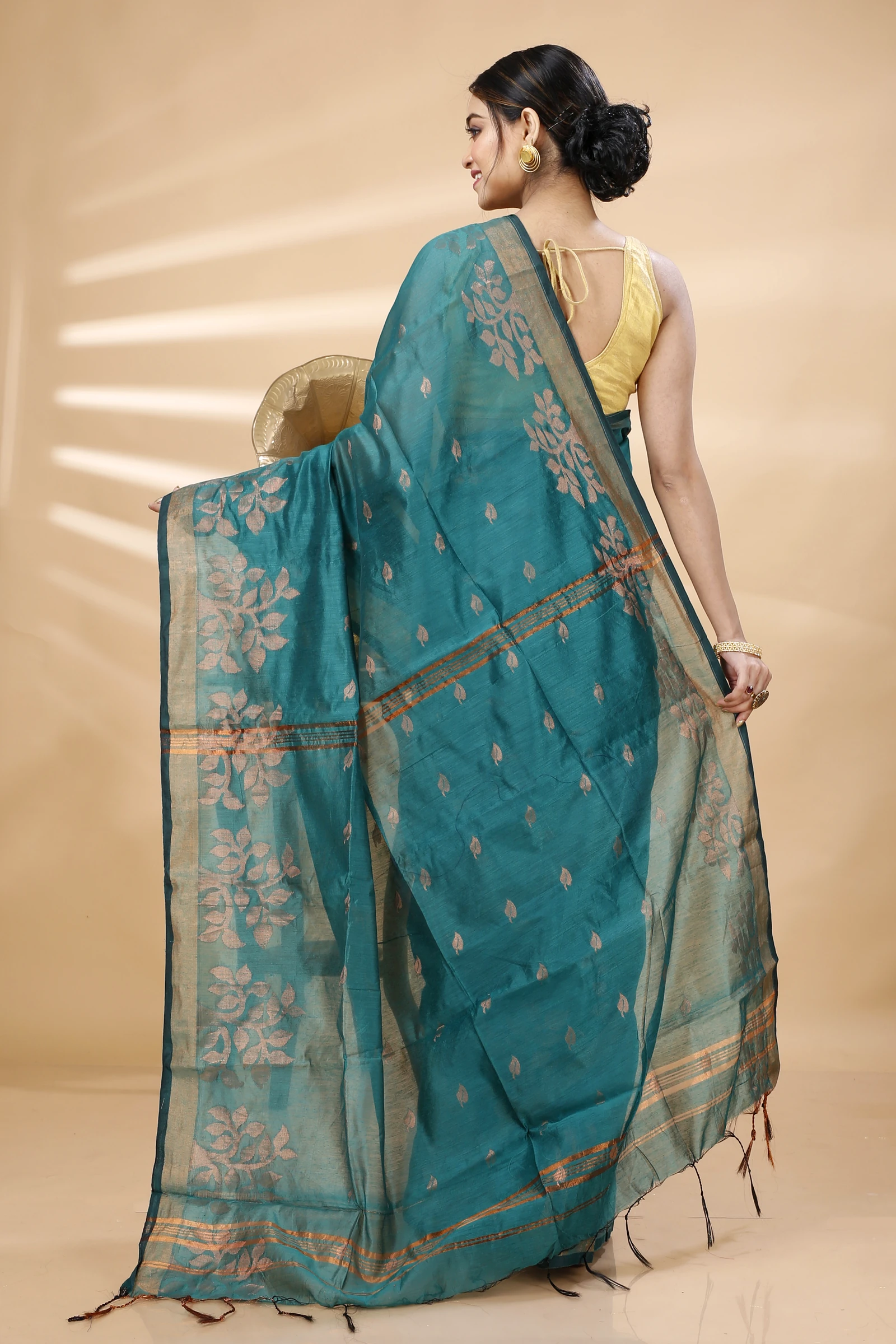 Botel Green Blended Cotton Tina Hand Loom Saree (1216)