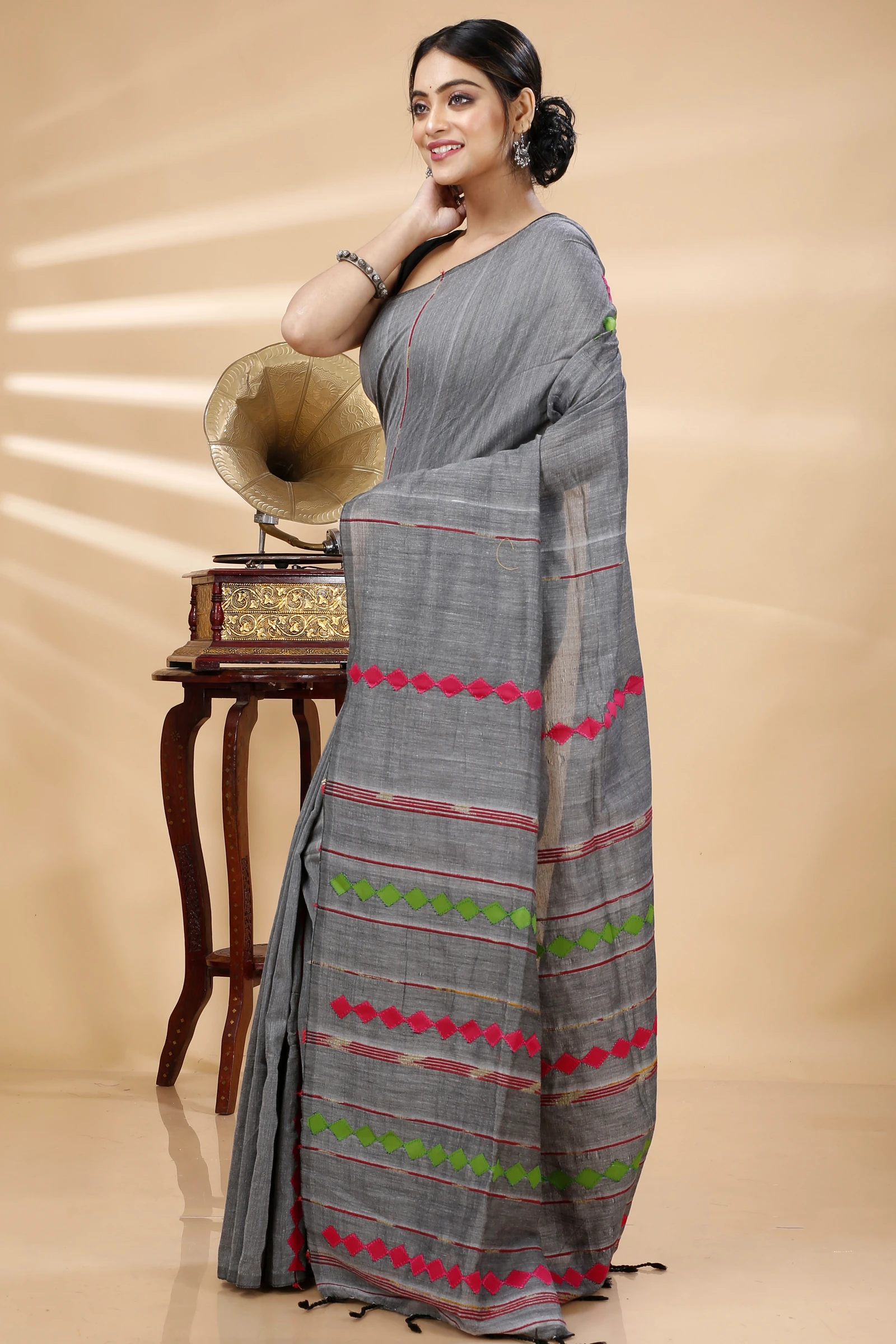 Grey Pure Cotton Tika Applique Saree (1276)
