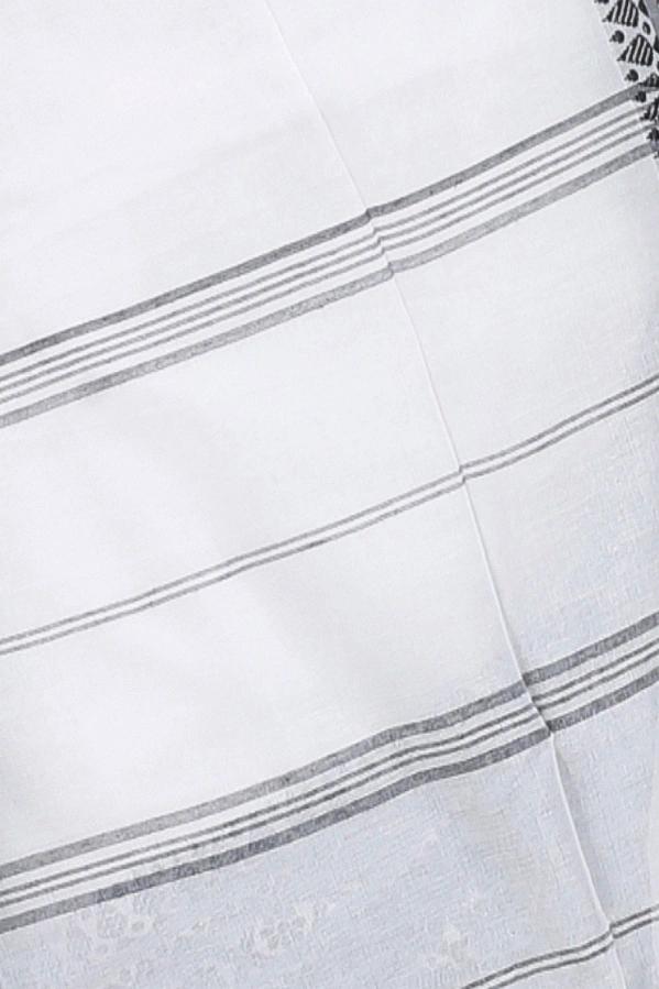 Black White Pure Cotton Begompuri_Hand Hand Loom Saree (1290)