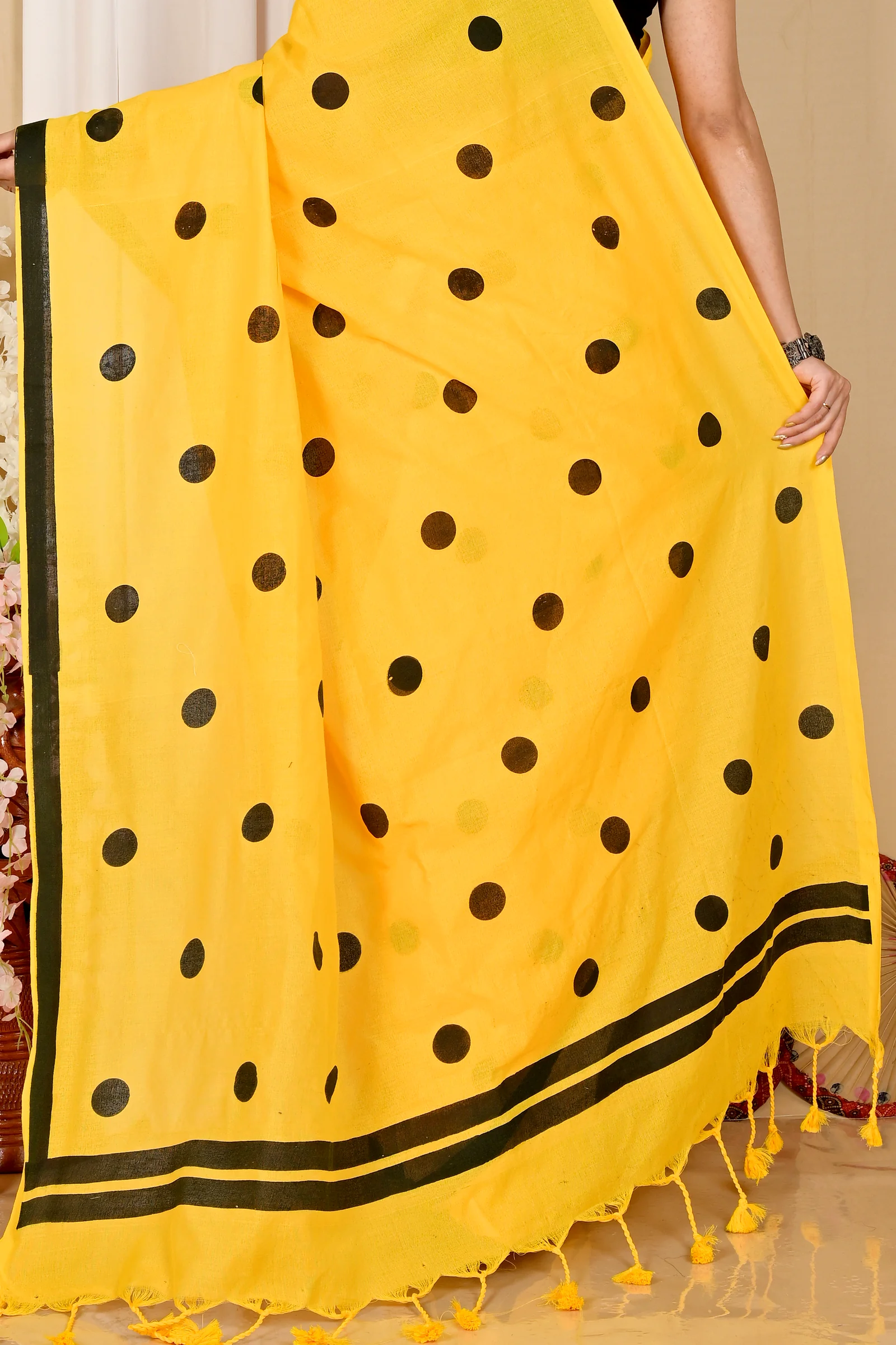 Yellow Pure Cotton Tip Hand Loom Saree (1298)
