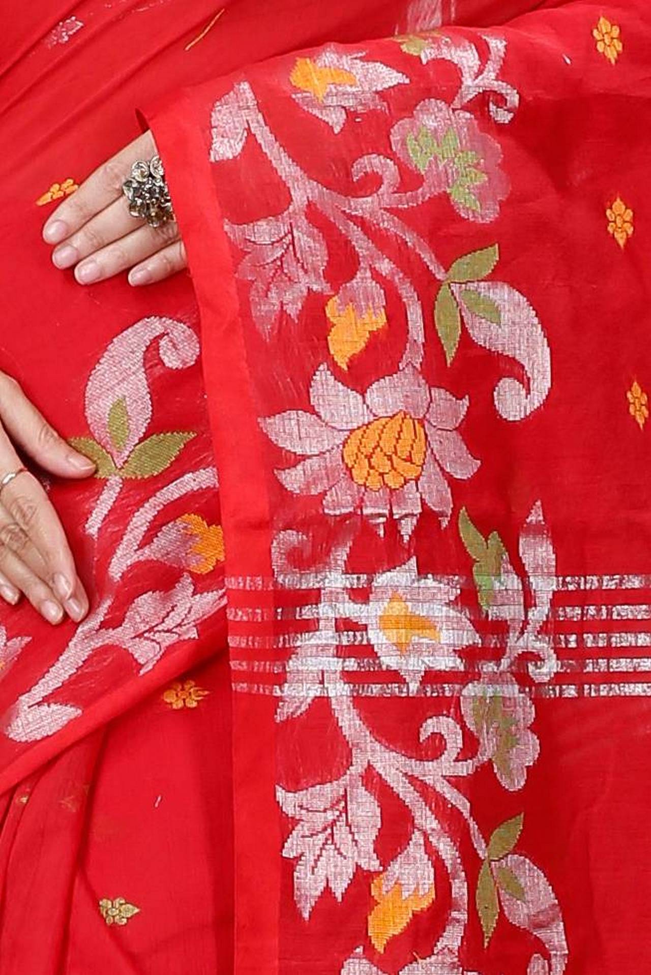 Red Blended Cotton Nisa Hand Loom Saree (1368)