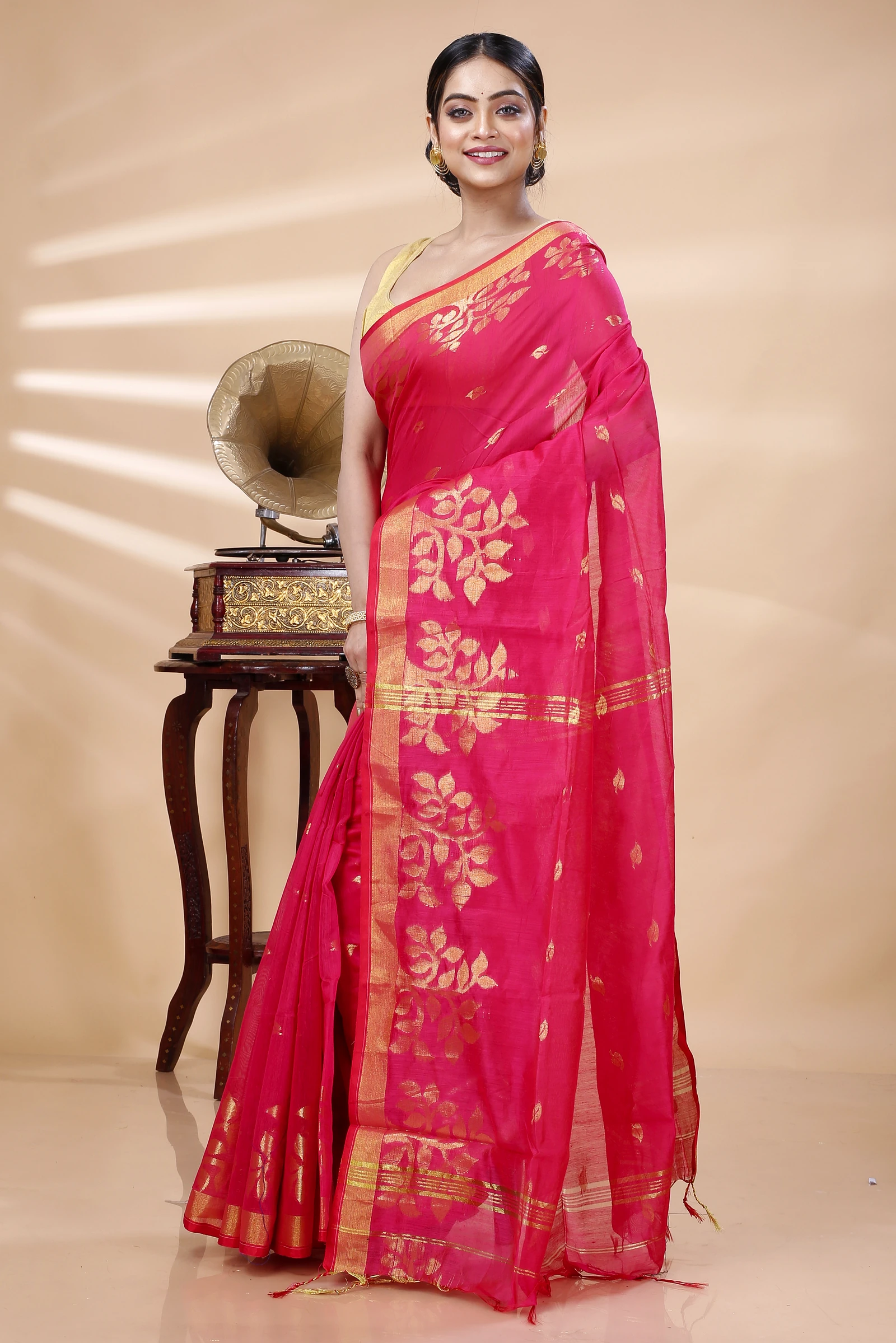 Pink Blended Cotton Tina Hand Loom Saree (1384)