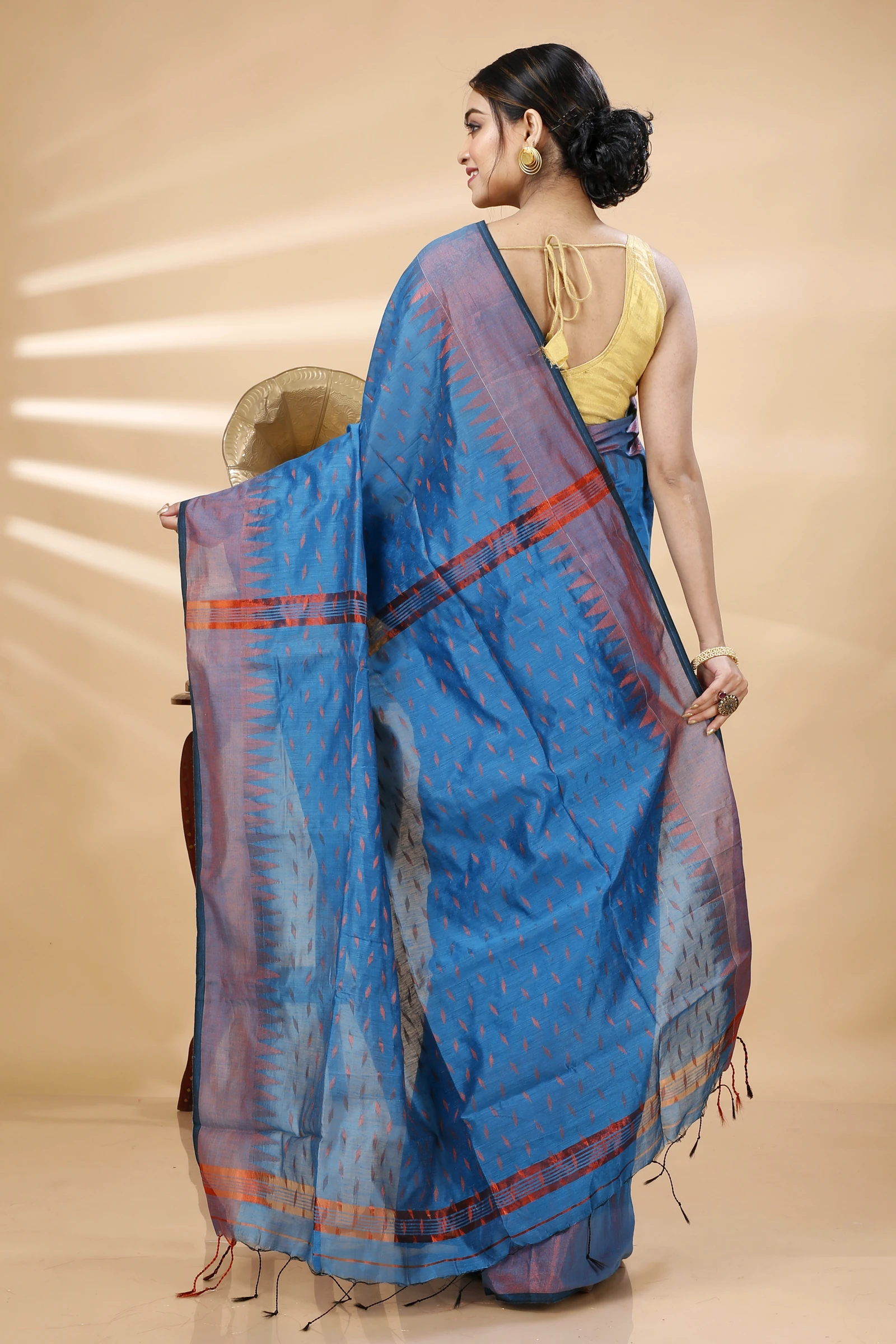 Bottle Green Blended Cotton Prisha Hand Loom Saree (1395)