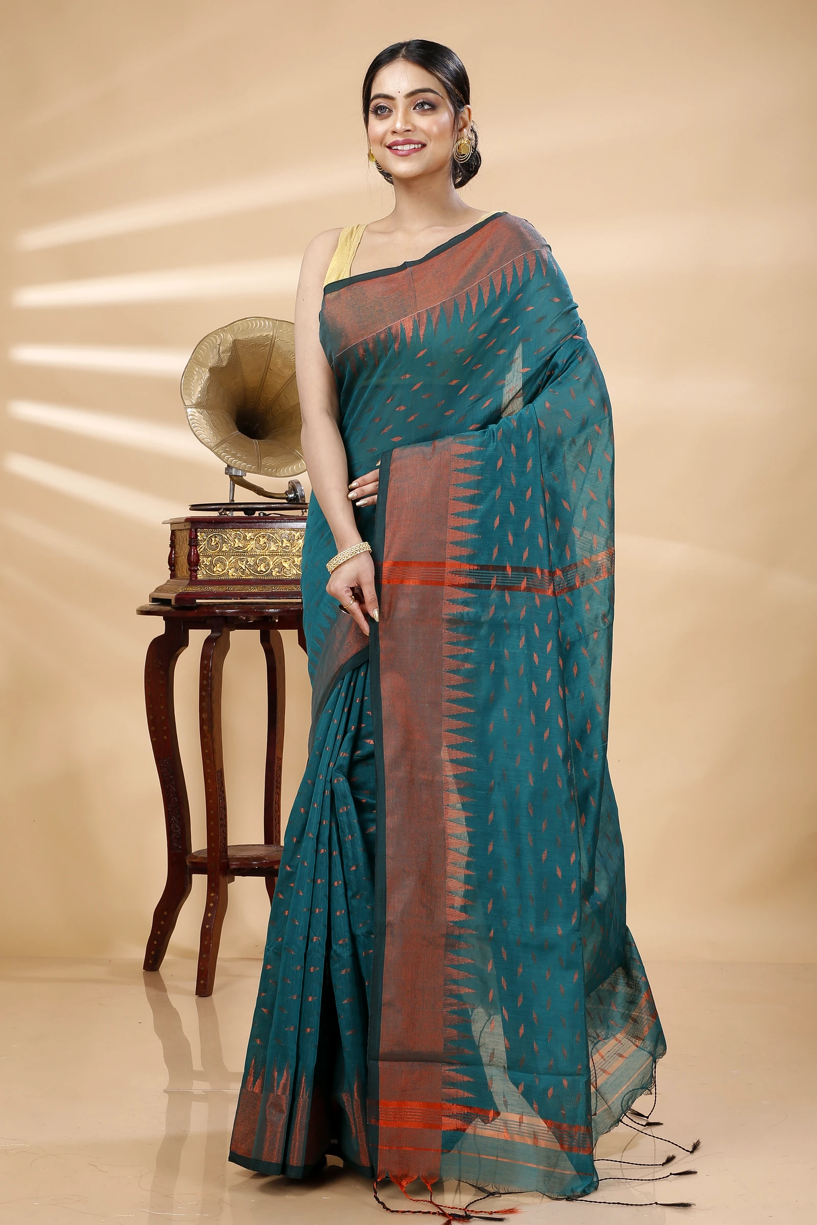 Dark Green Blended Cotton Prisha Hand Loom Saree (1396)