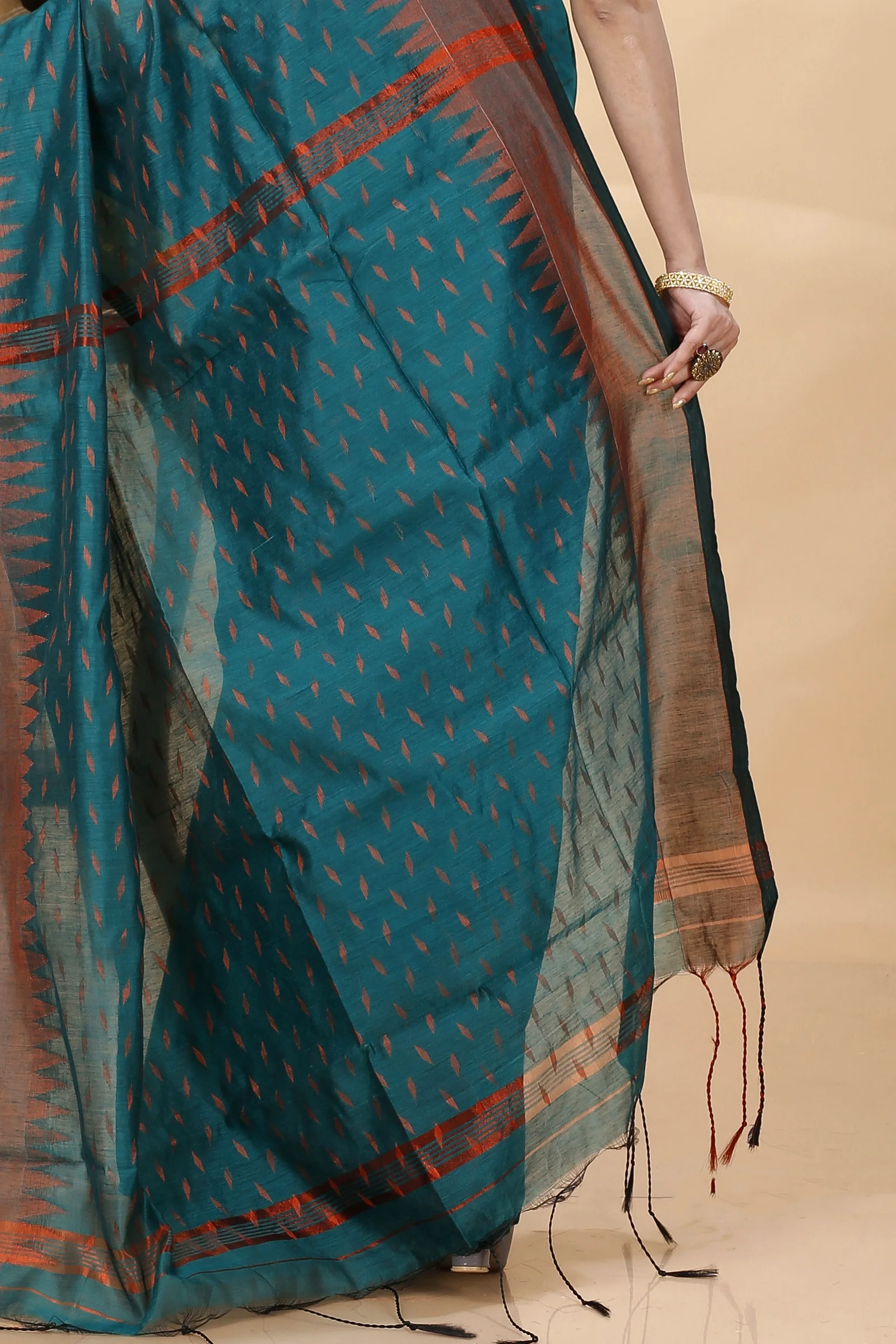 Dark Green Blended Cotton Prisha Hand Loom Saree (1396)