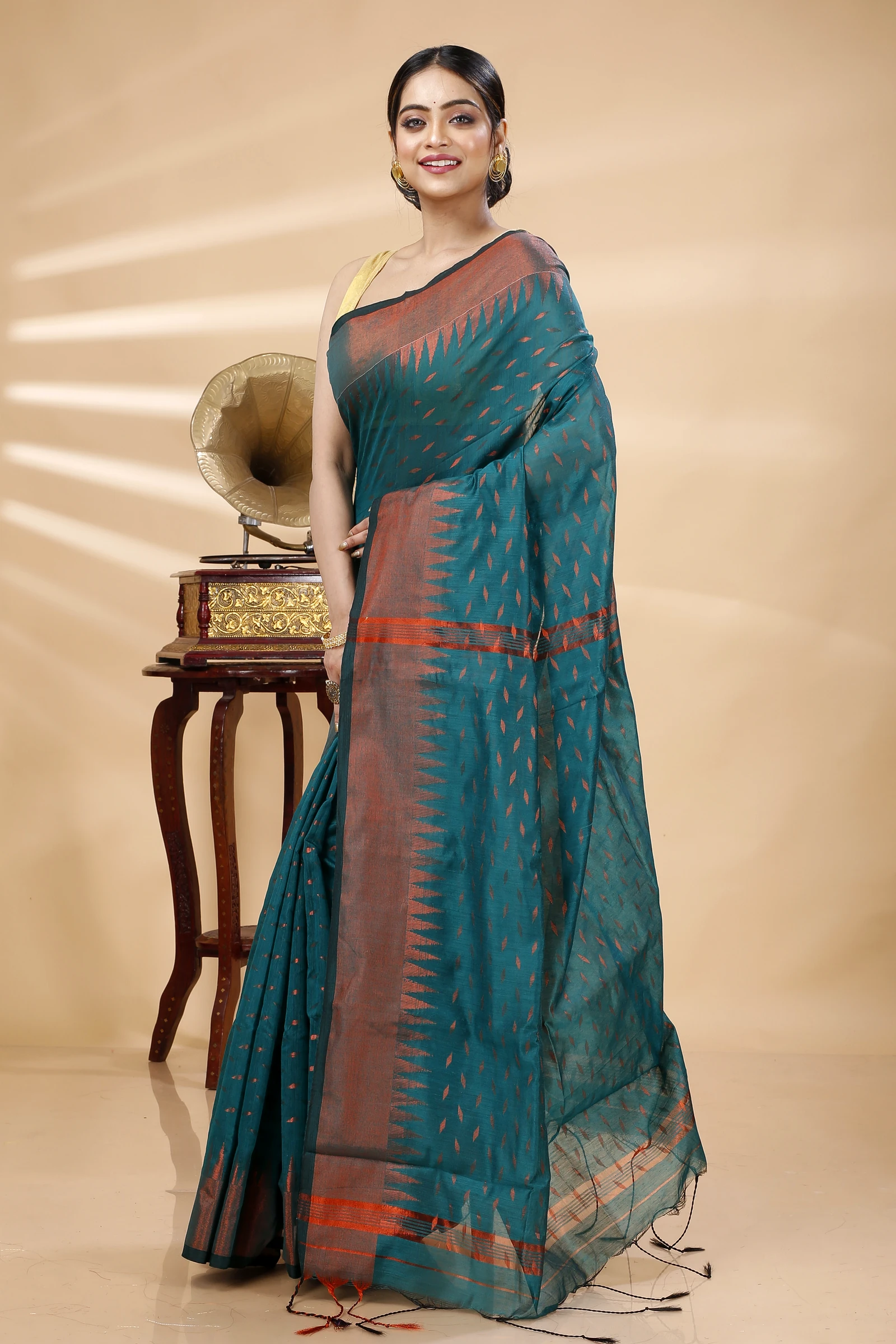 Dark Green Blended Cotton Prisha Hand Loom Saree (1396)