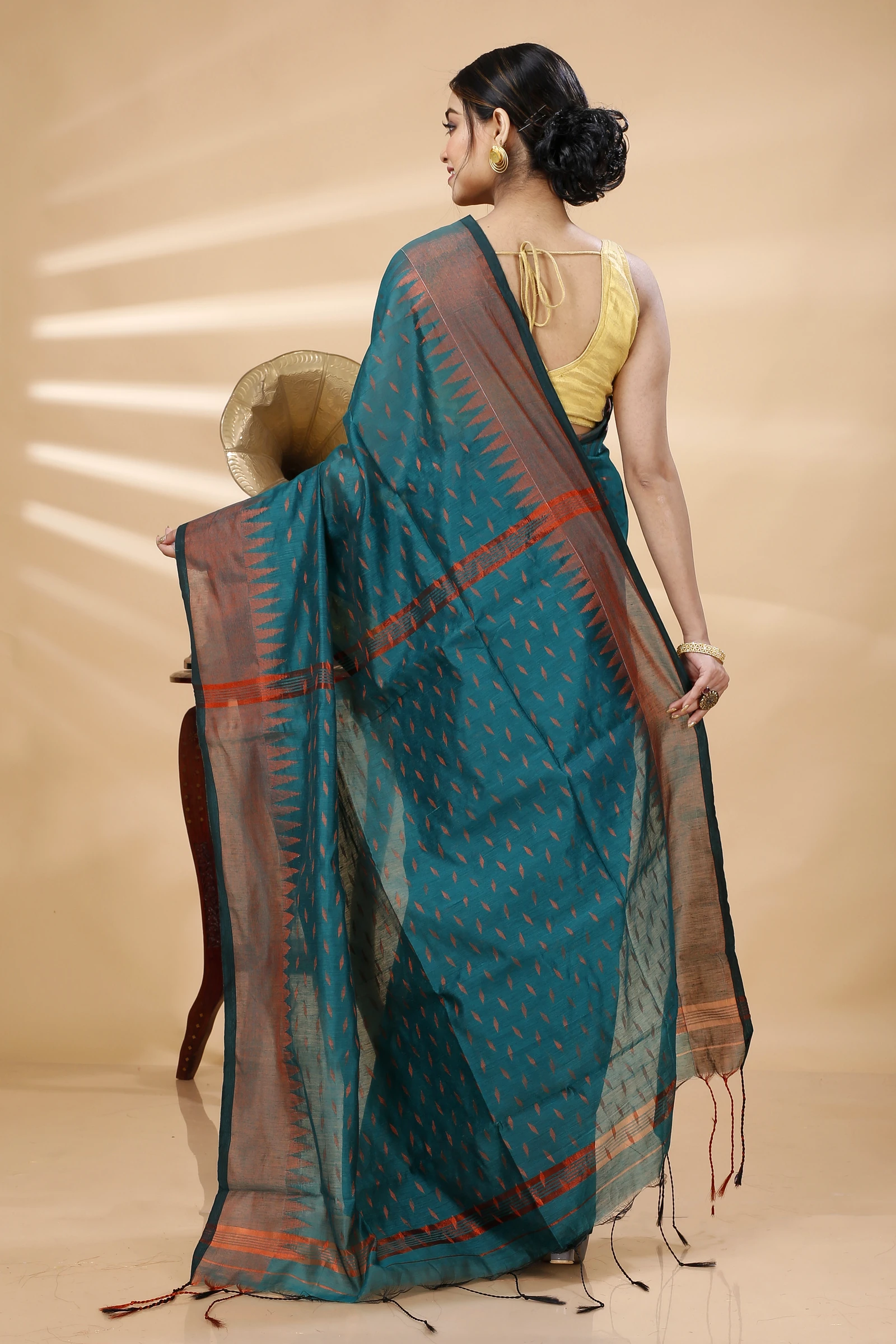 Dark Green Blended Cotton Prisha Hand Loom Saree (1396)