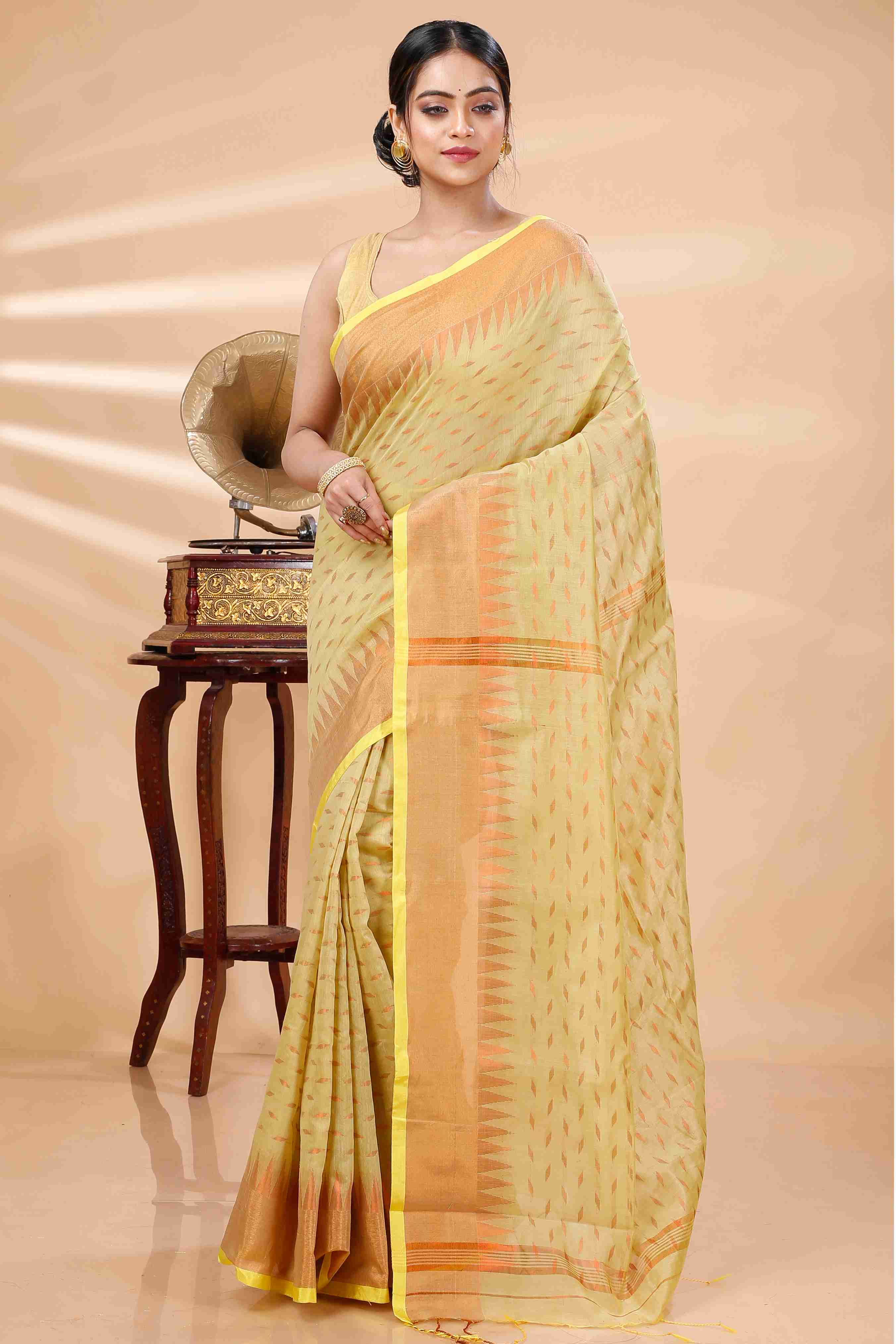 Yellow Blended Cotton Prisha Hand Loom Saree (1397)