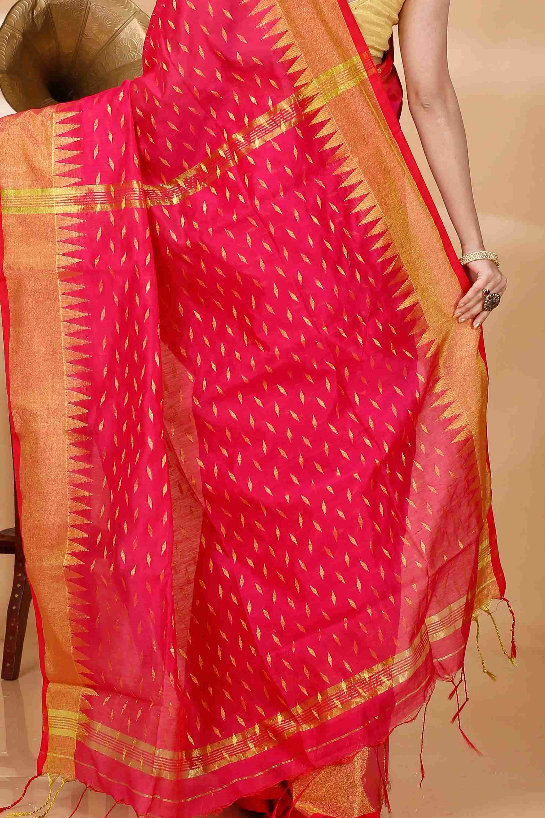Red Blended Cotton Prisha Hand Loom Saree (1398)