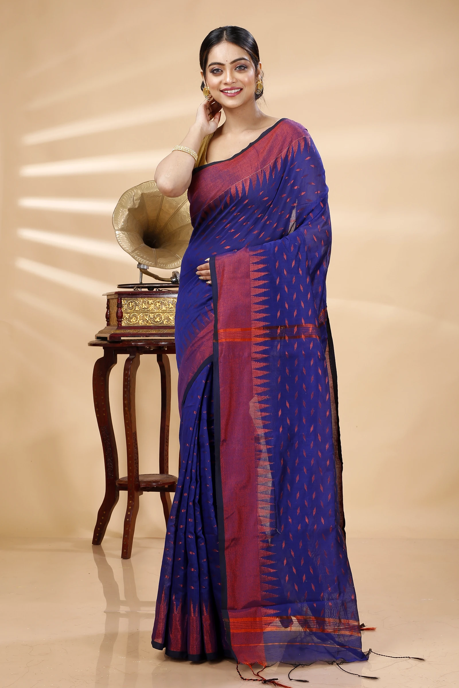 Naby Blue Blended Cotton Prisha Hand Loom Saree (1399)