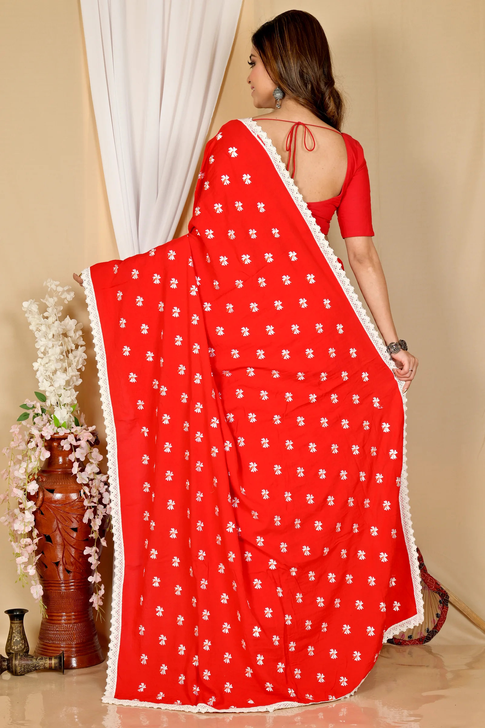 Red White Pure Cotton LalPori Hand Loom Saree (14)