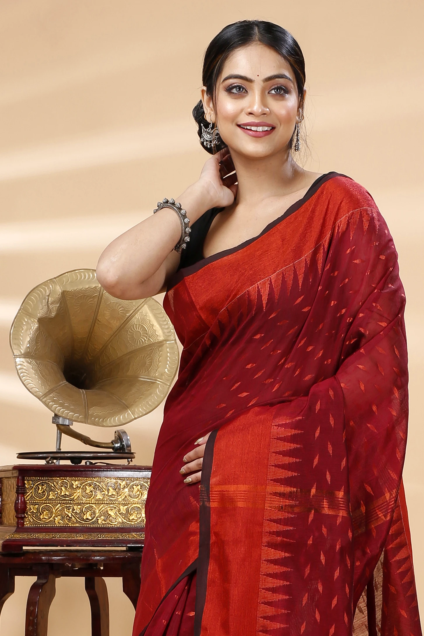 Brown Blended Cotton Prisha Hand Loom Saree (1400)