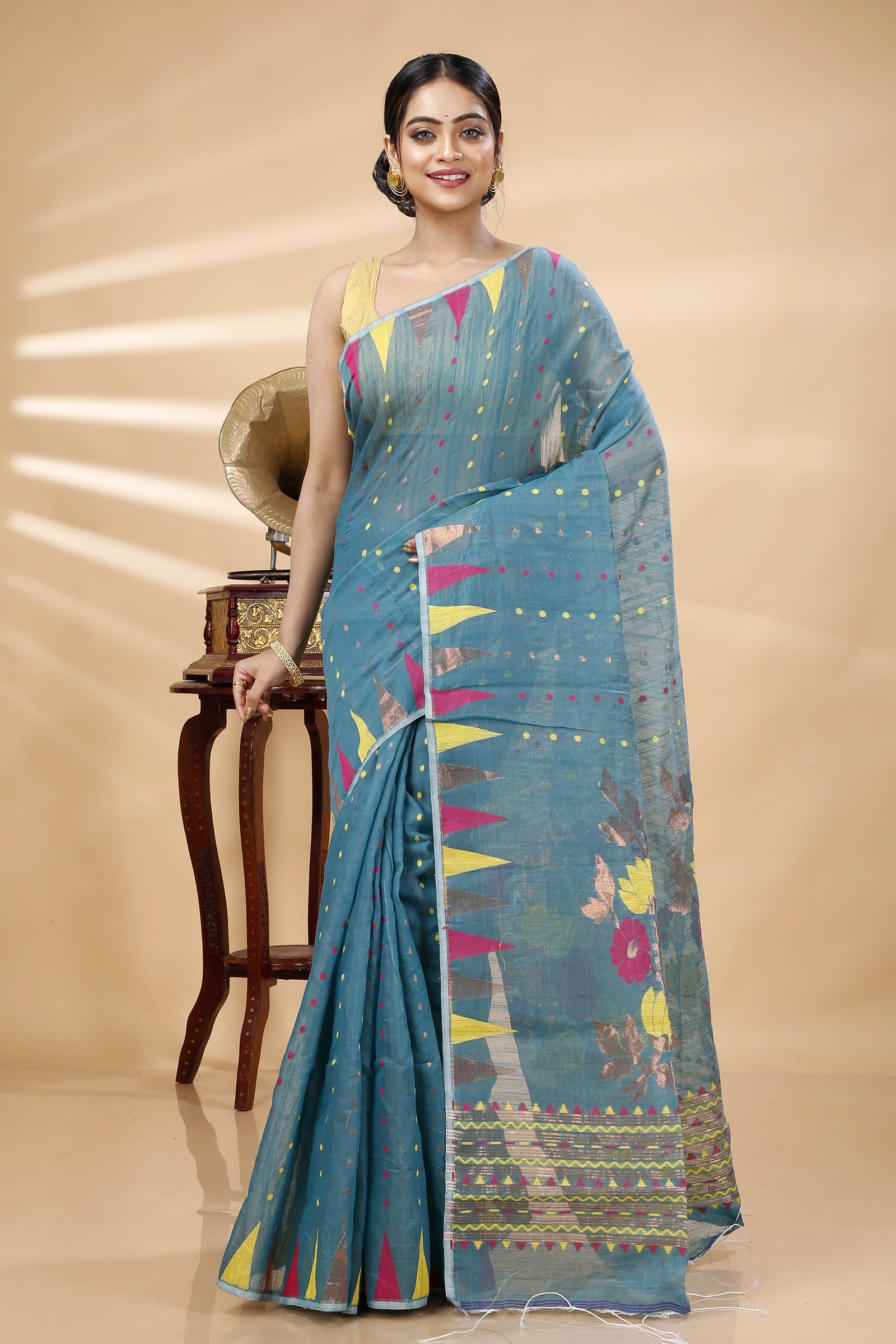 White Blended Cotton Pilu Hand Loom Saree (1404)