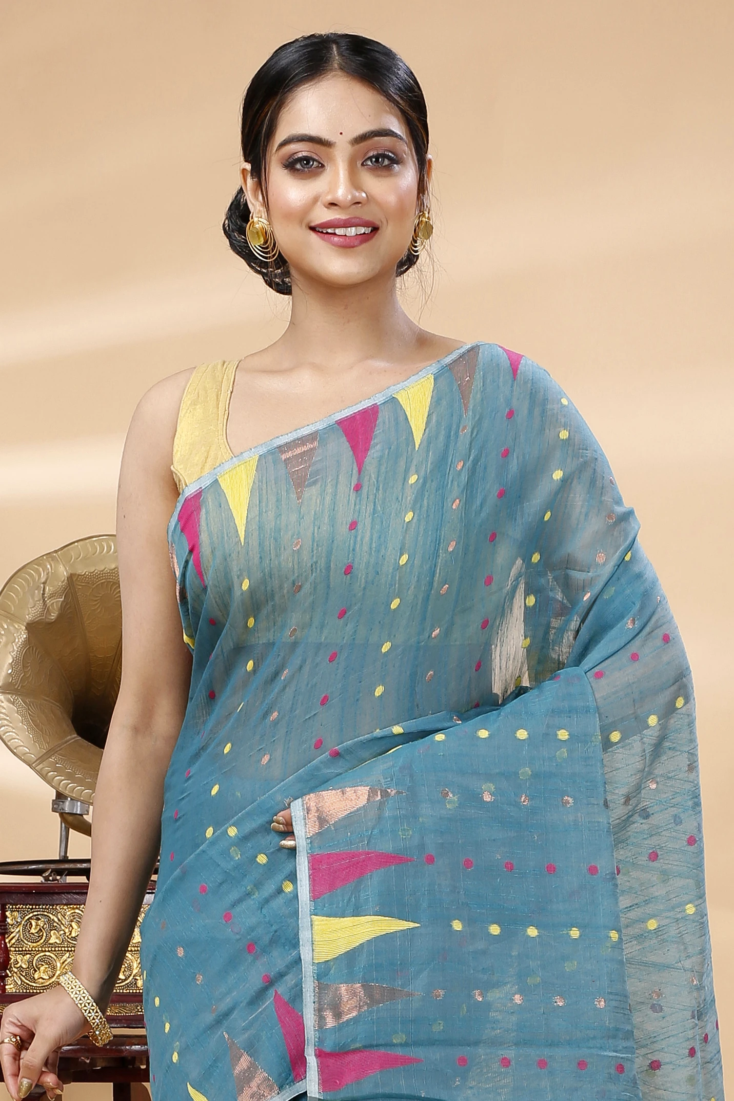 White Blended Cotton Pilu Hand Loom Saree (1404)