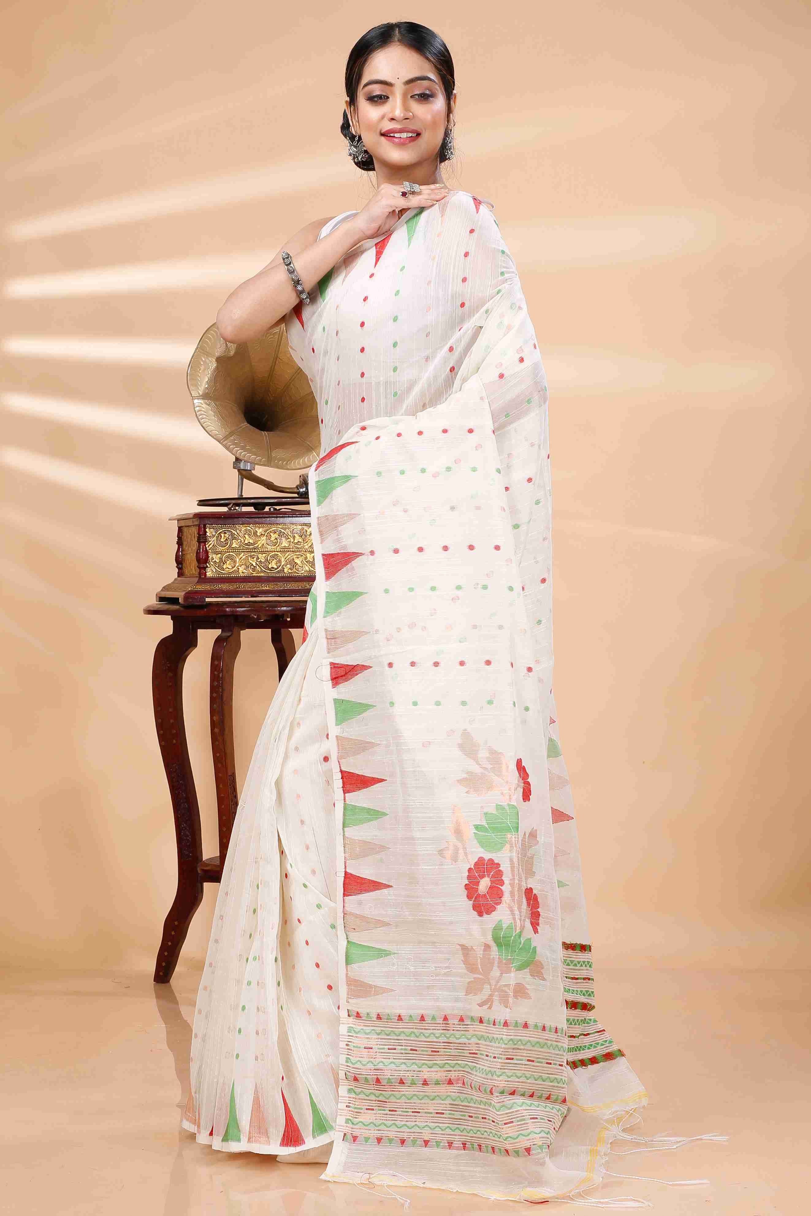 White Blended Cotton Pilu Hand Loom Saree (1404)