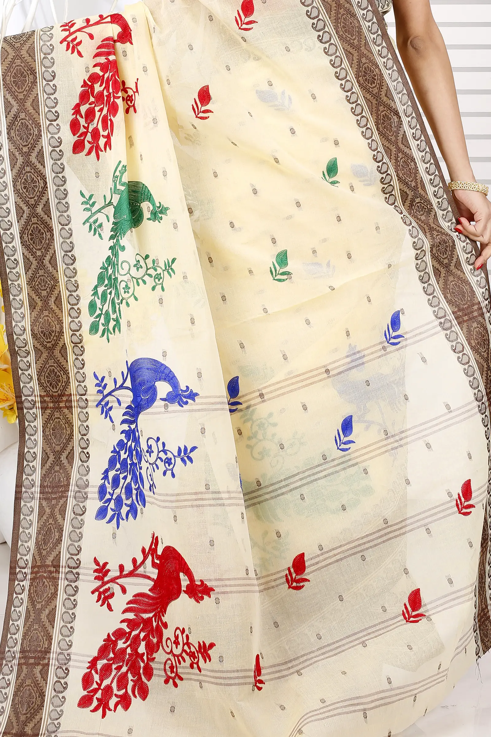 Brown White Pure Cotton Embi Boysko Moyur Tant Embroidery (1455)