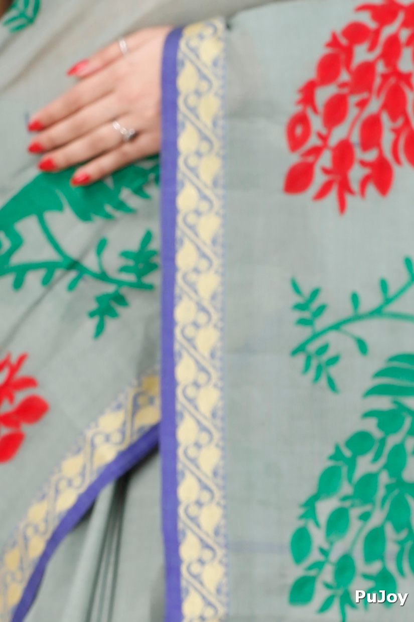 Light Grey Pure Cotton Embi Gaela Moyur Tant Embroidery (1464)