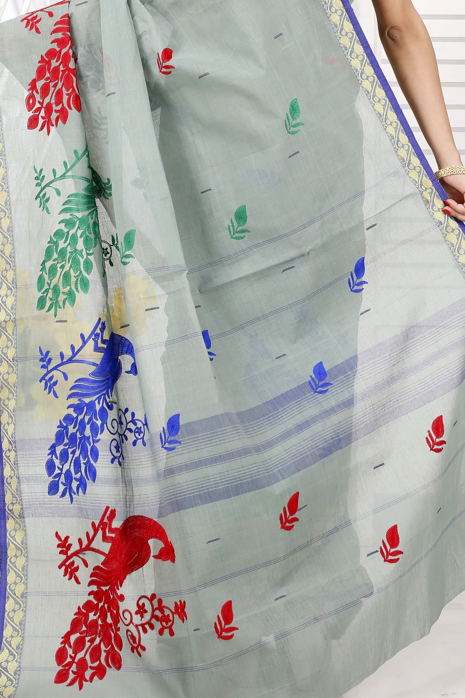 Light Grey Pure Cotton Embi Gaela Moyur Tant Embroidery (1464)