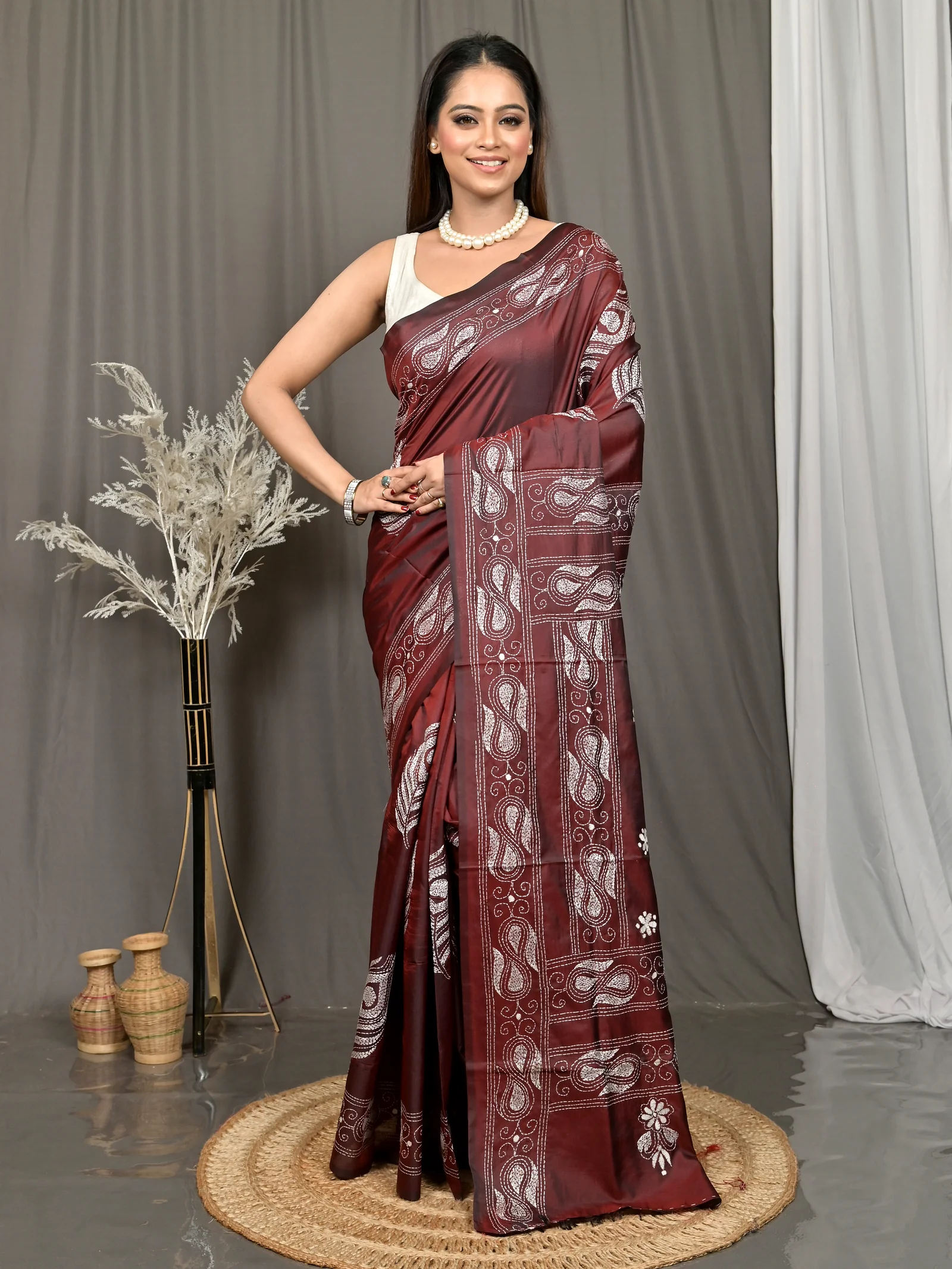 Brown Cotton Bolpur Kantha Stitch Saree (15)