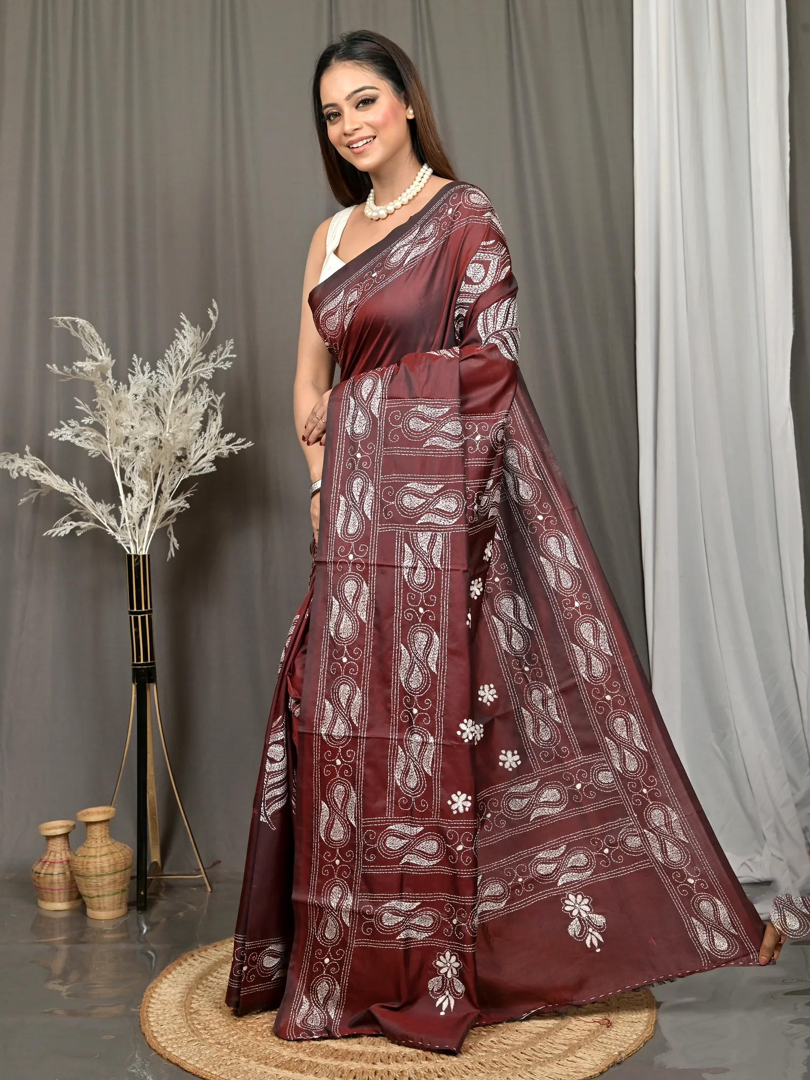 Brown Cotton Bolpur Kantha Stitch Saree (15)