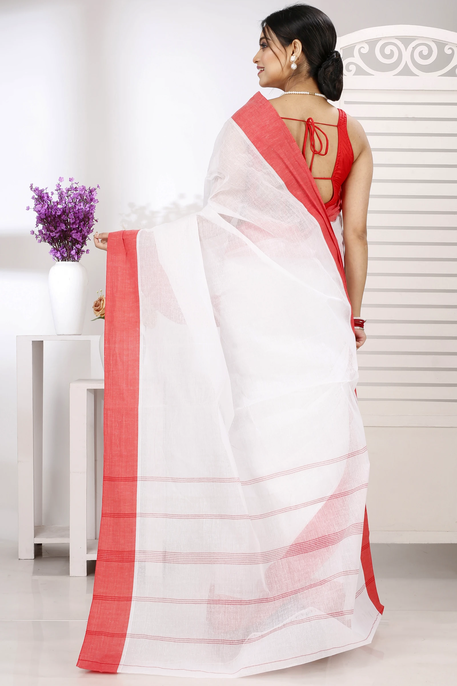 White Red Pure Cotton Elu Than Tant Saree (1510)