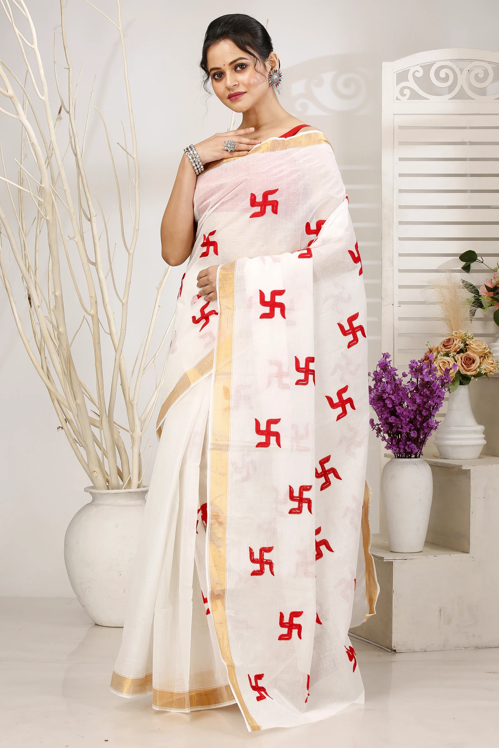 White Red Pure Cotton Leoto Tant Embroidery (1539)