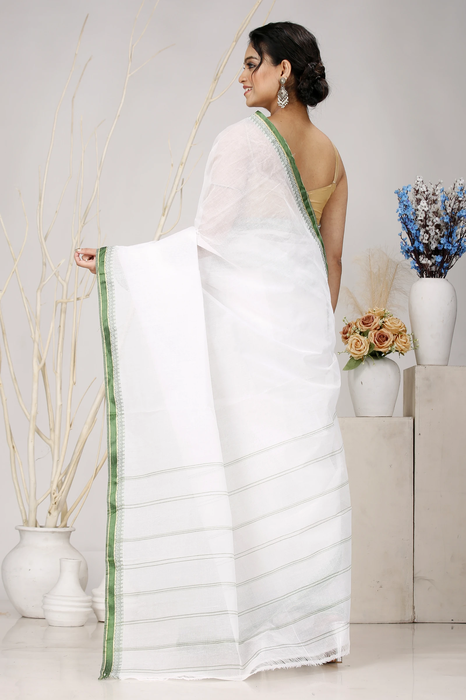 White Green Pure Cotton Subra Tant Saree (1551)