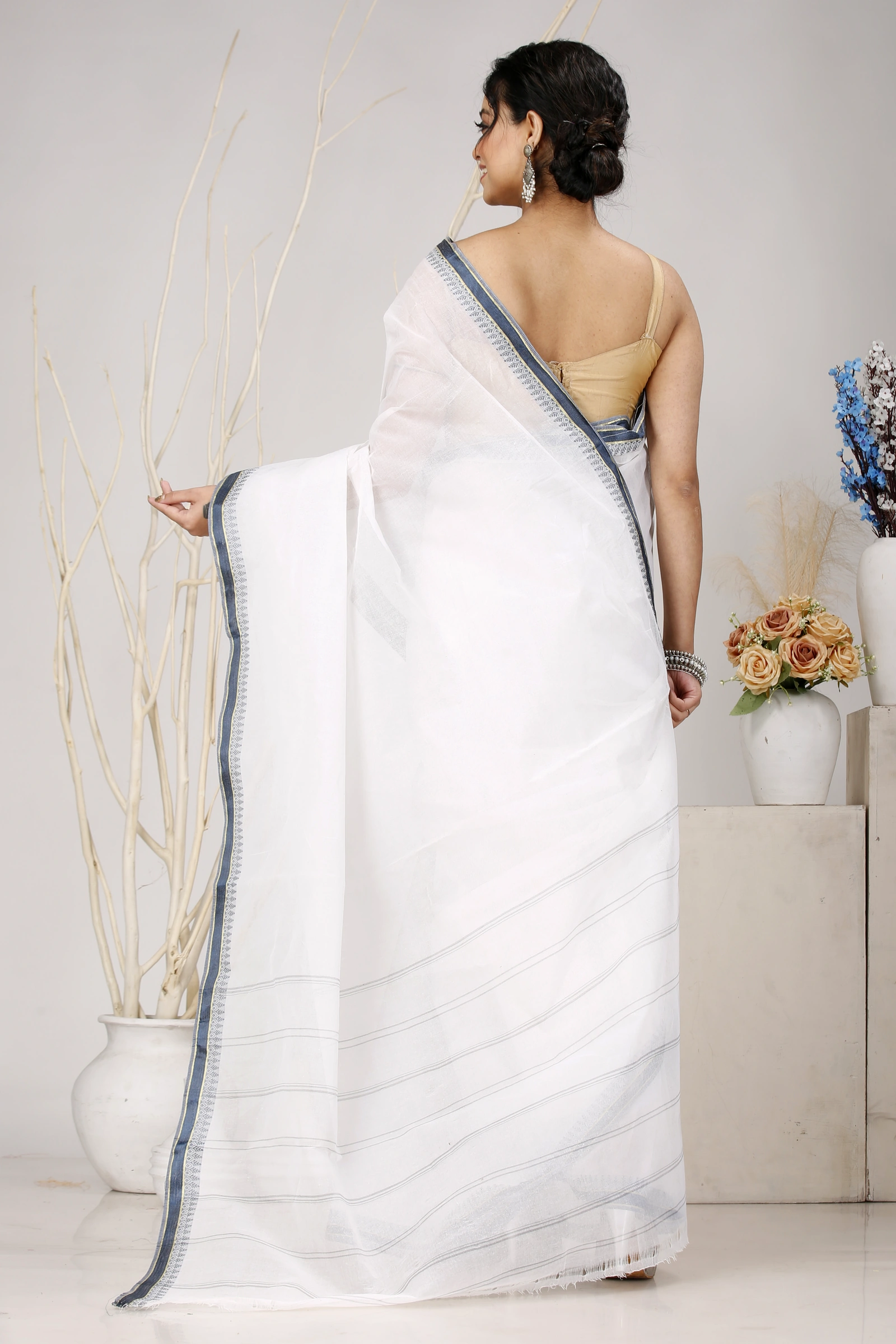 White Black Pure Cotton Subra Tant Saree (1555)