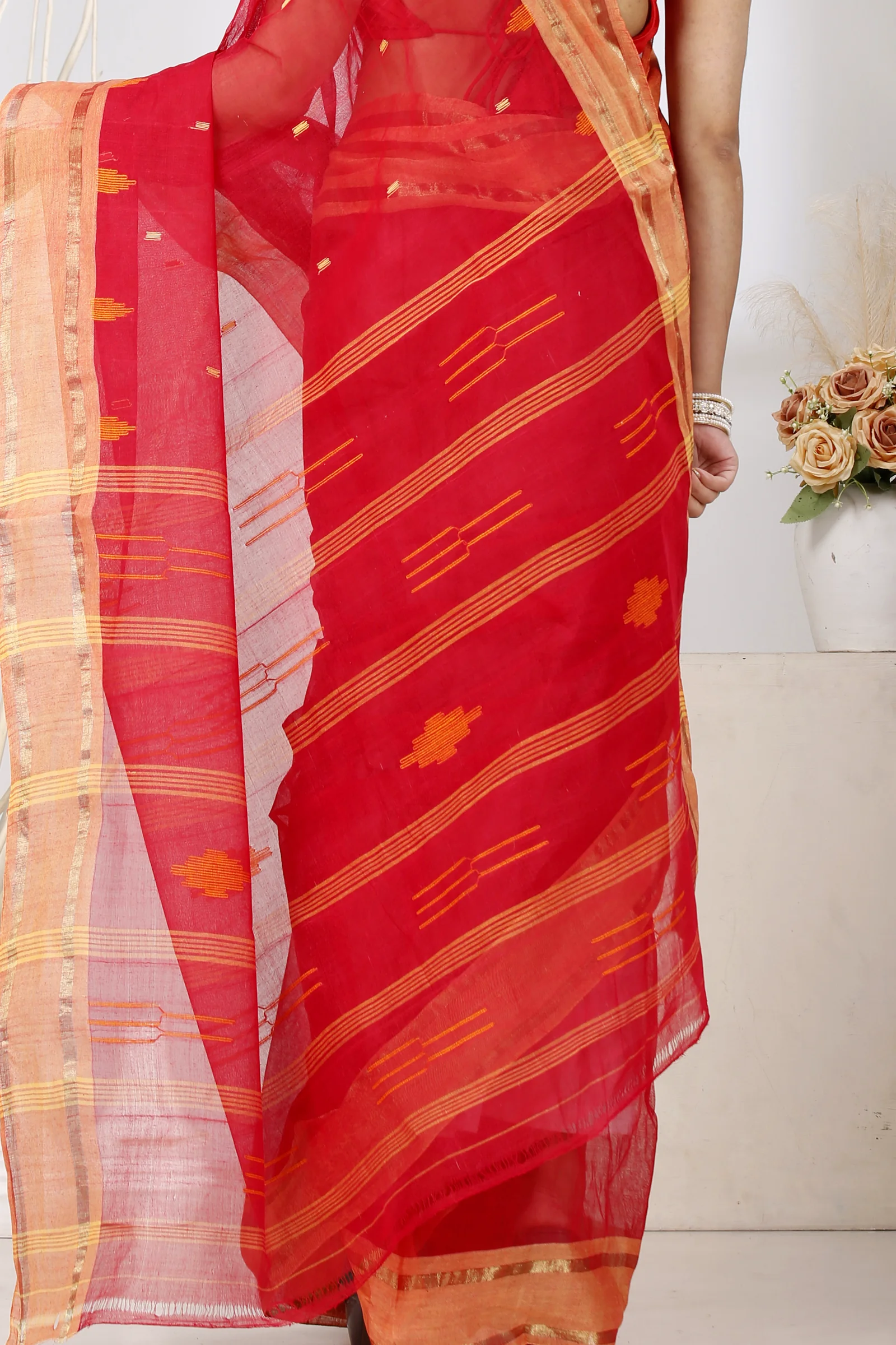 Red Pure Cotton Metu Tant Saree (1560)