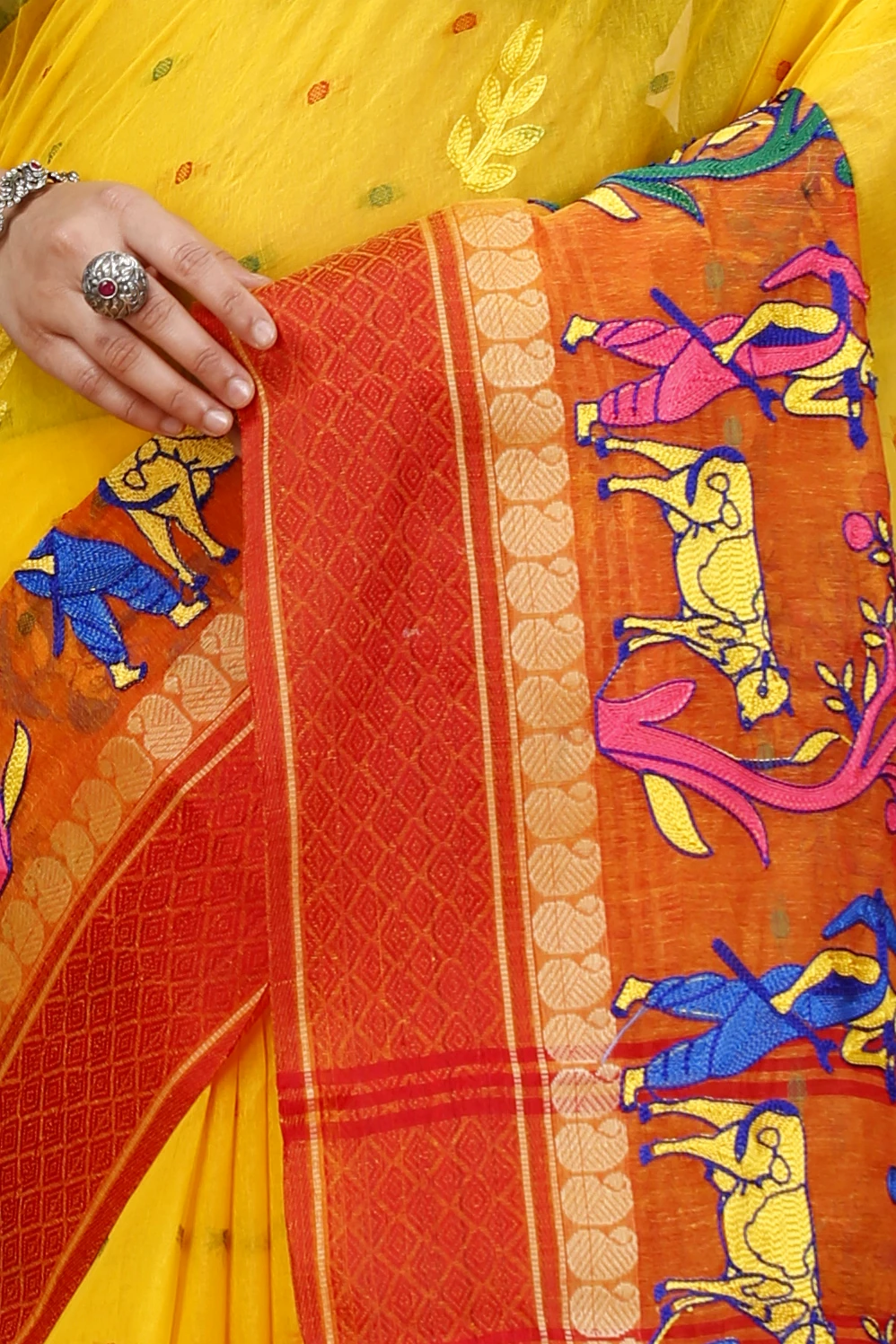 Yellow Red Pure Cotton Embi Ganga Agri Tant Embroidery (1567)