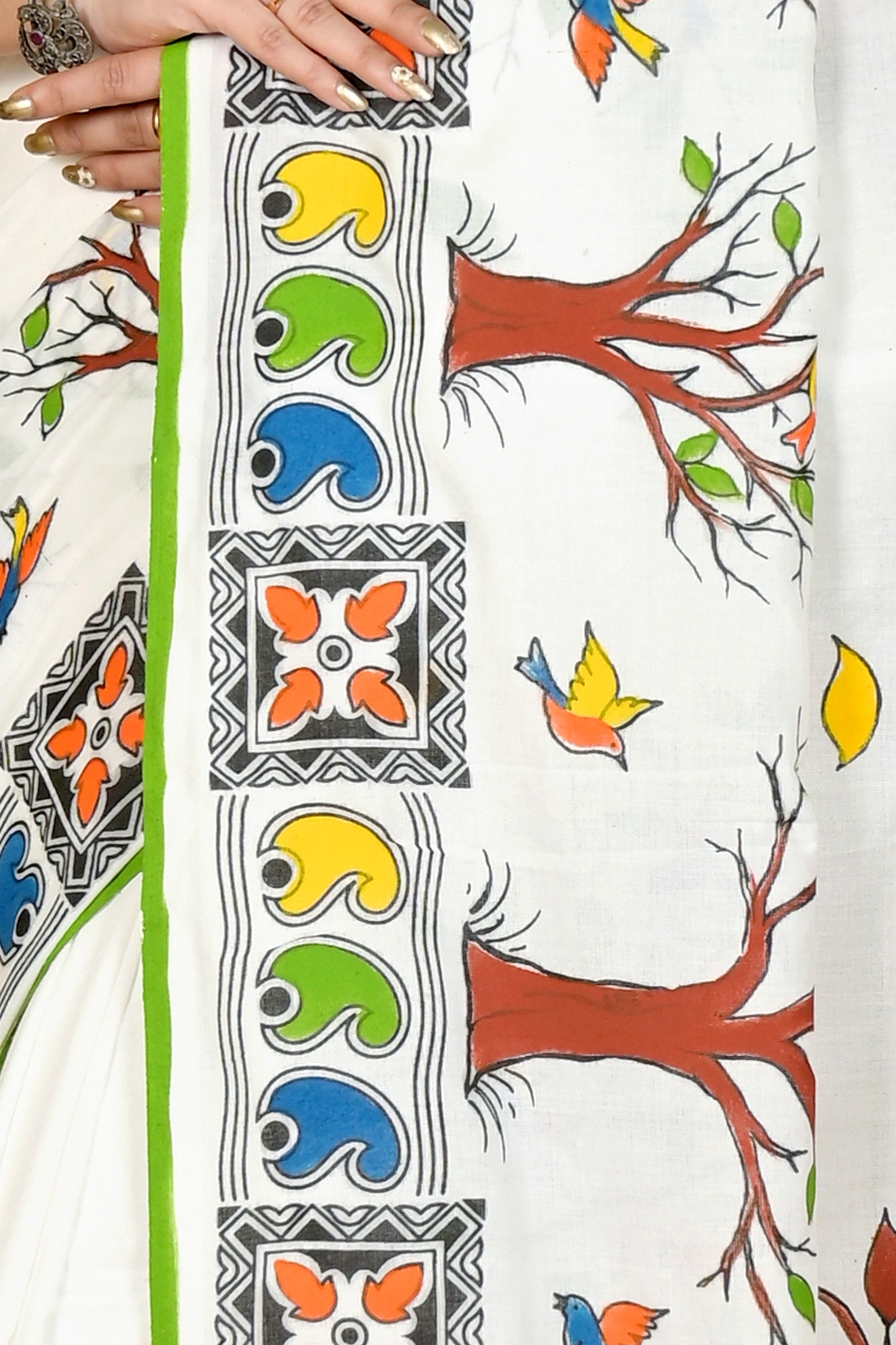 White Pure Cotton Asu Hand Loom Saree (1580)
