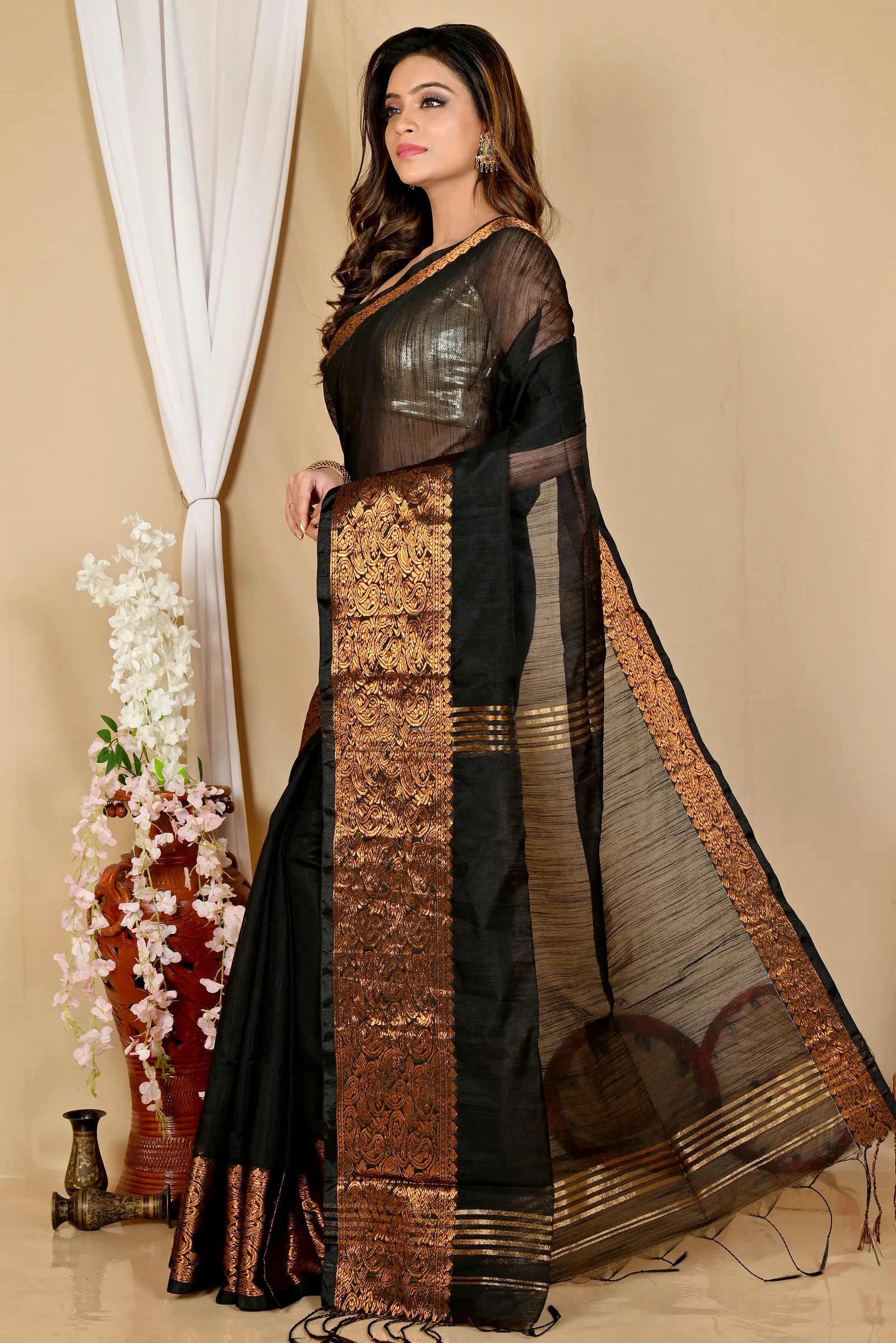 Black Cotton Silk Asta Hand Loom Saree (1583)