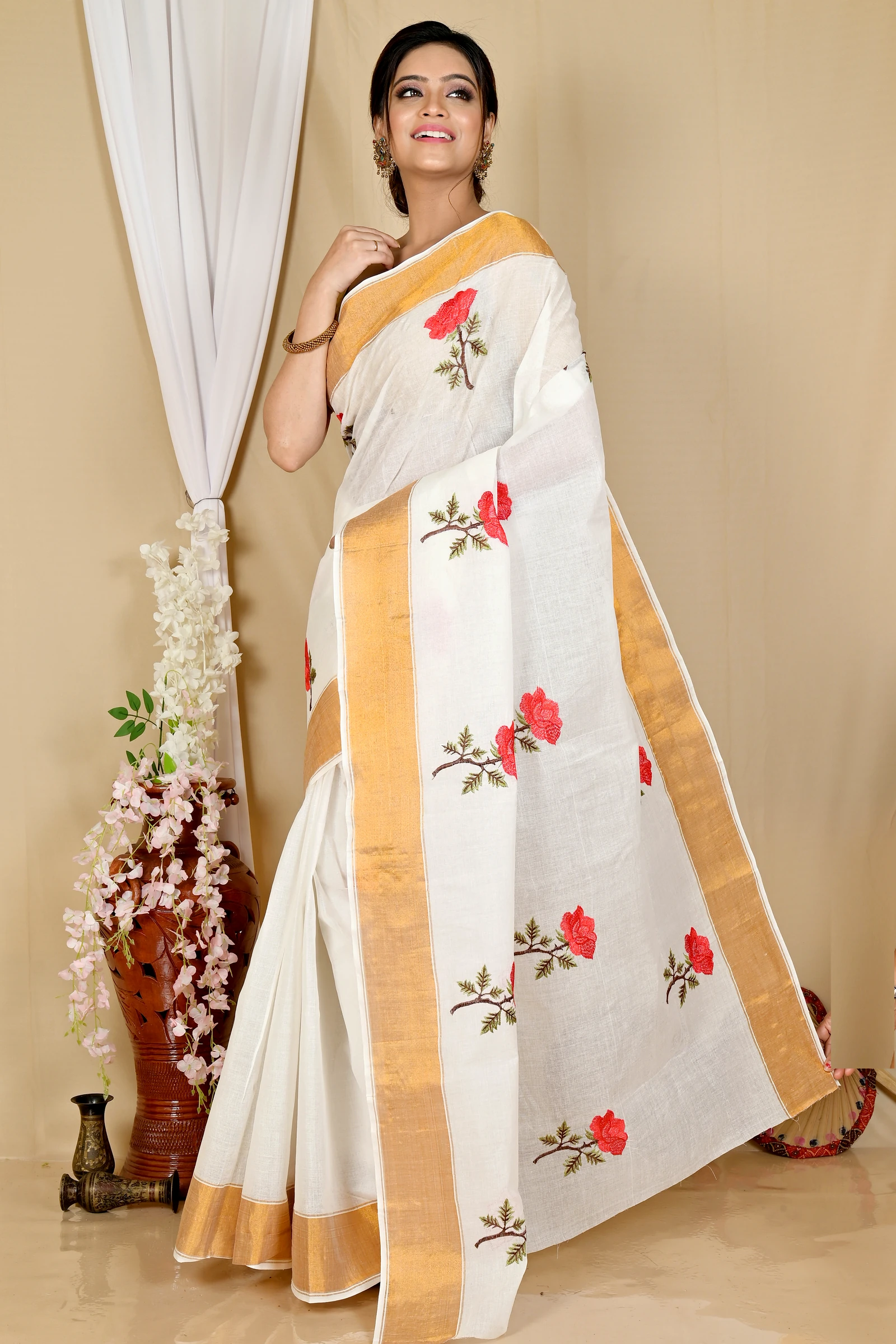 White Red Pure Cotton Askiti Tant Embroidery (1601)