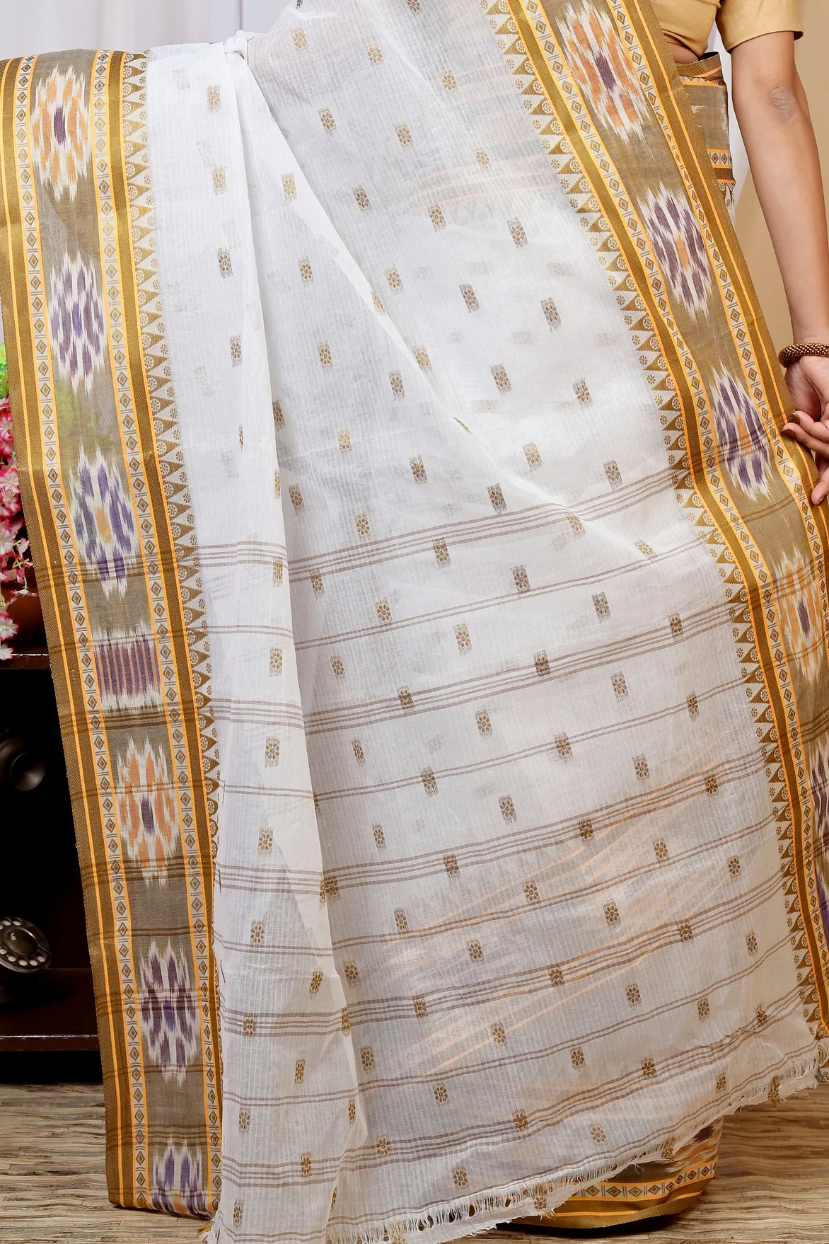 Yellow and White Pure Cotton Hema Tant Saree (1610)