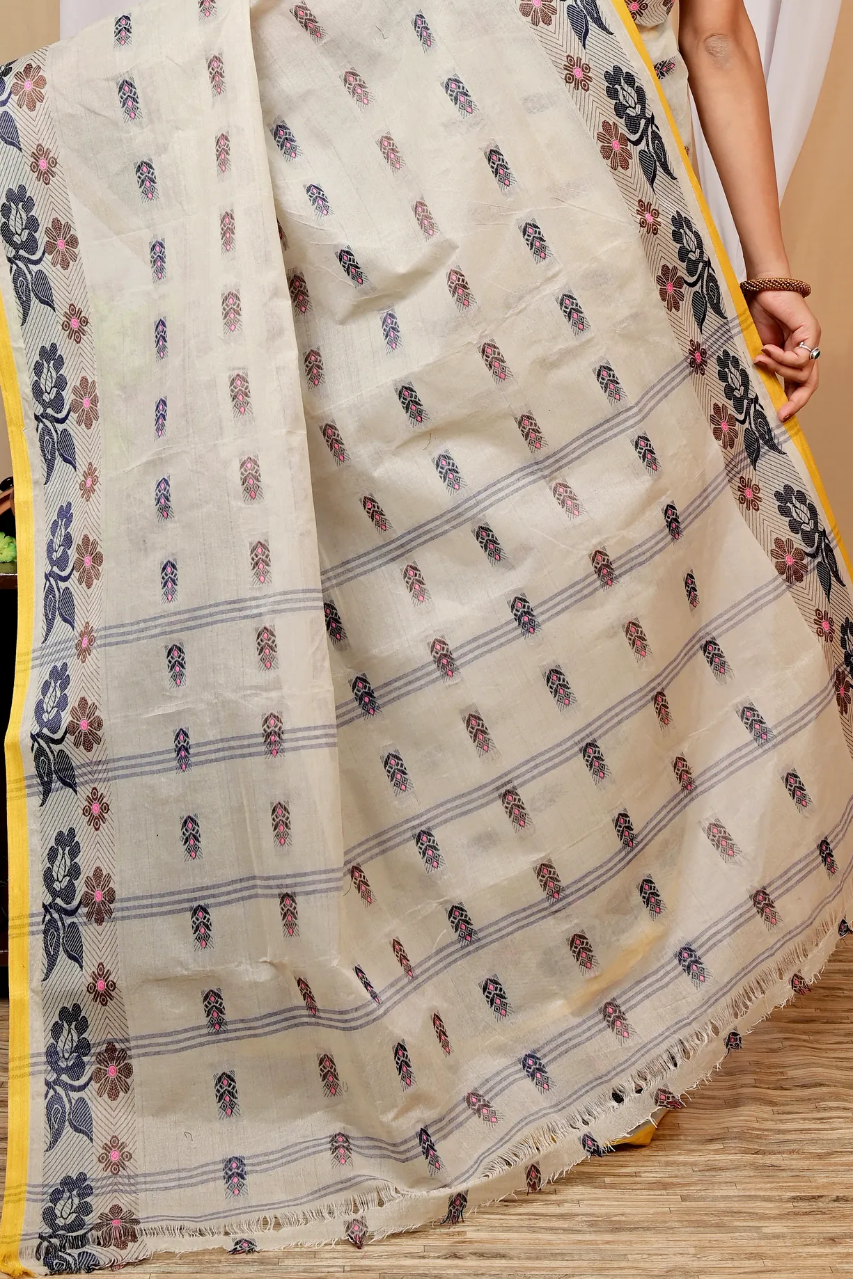 Off-White Pure Cotton Helok Tant Saree (1613)