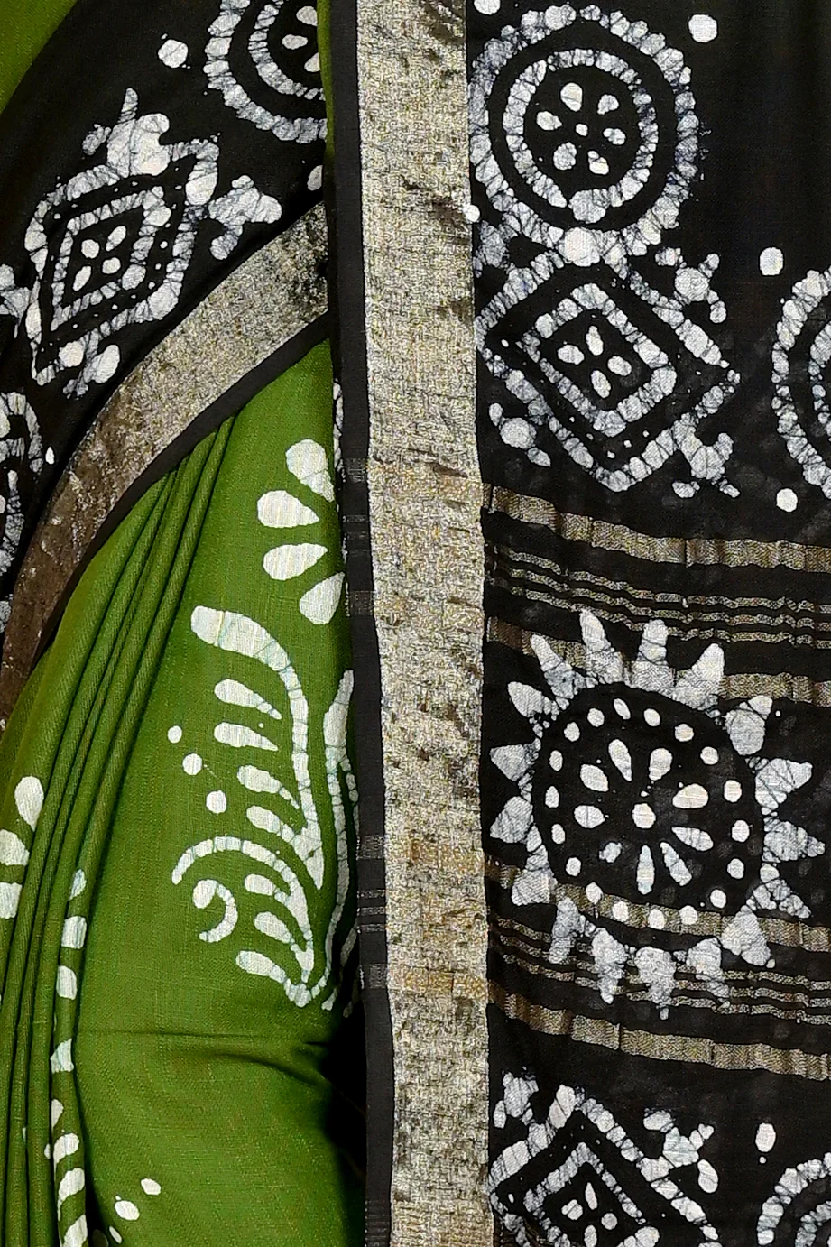 Dark Green Pure Cotton Batika Batik Print Saree (1658)