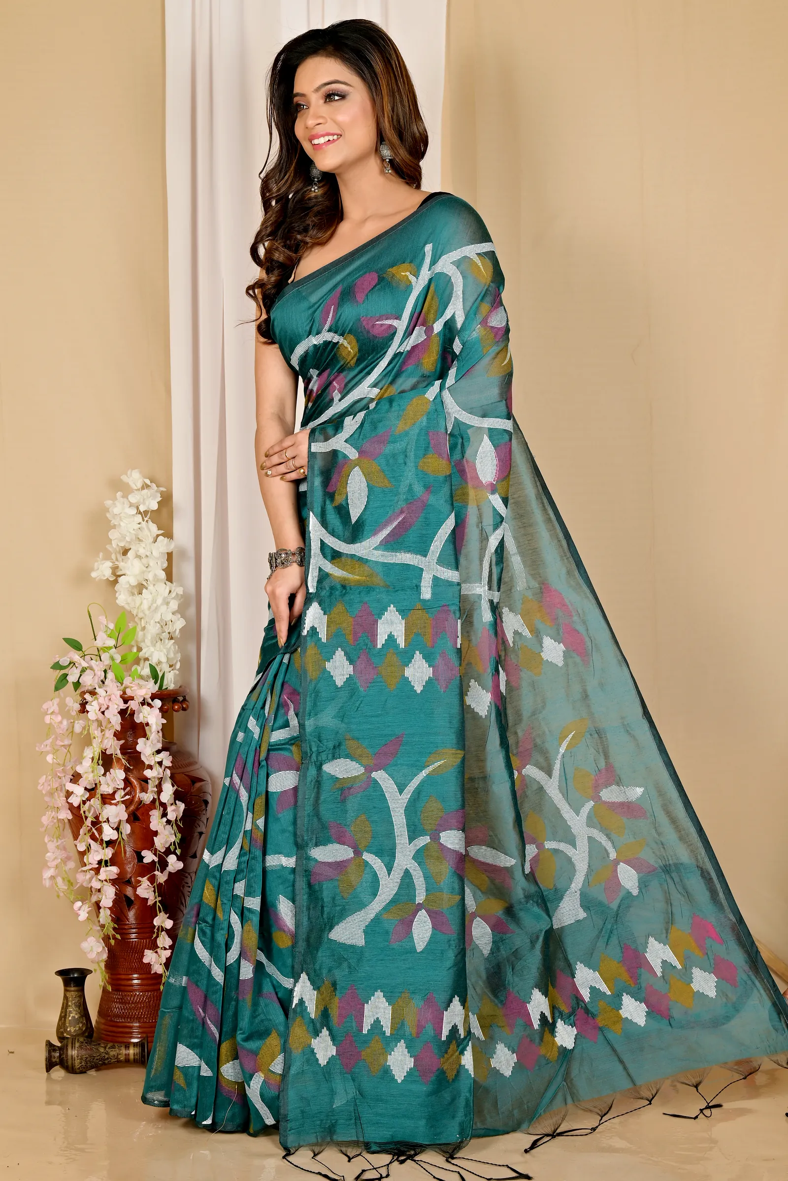 See Green Cotton Naren Hand Loom Saree (1670)