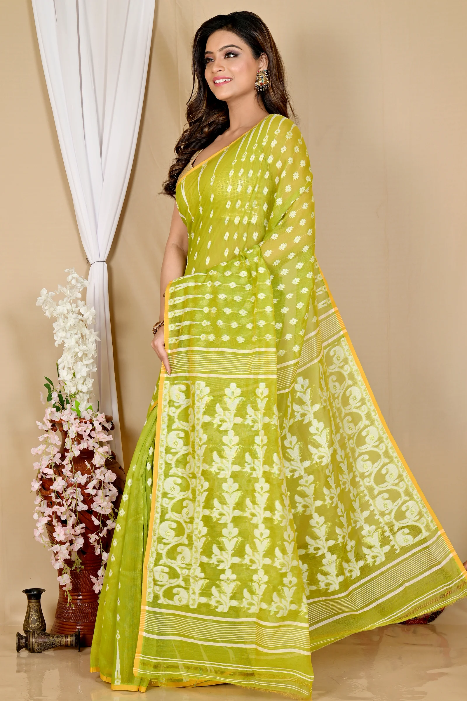 Green Blended Cotton Rapial Jamdani Saree (1685)