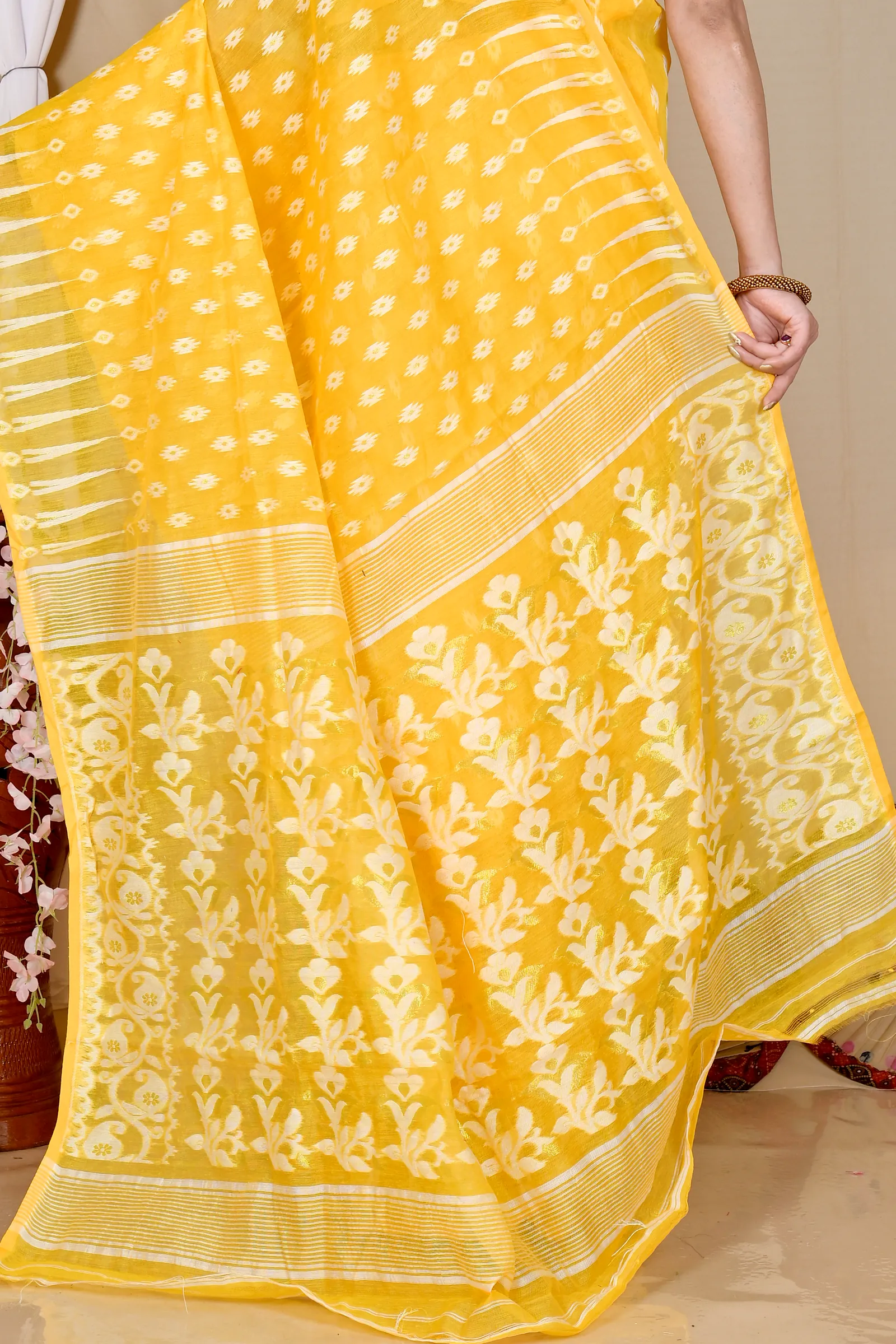Yellow Blended Cotton Rapial Jamdani Saree (1686)