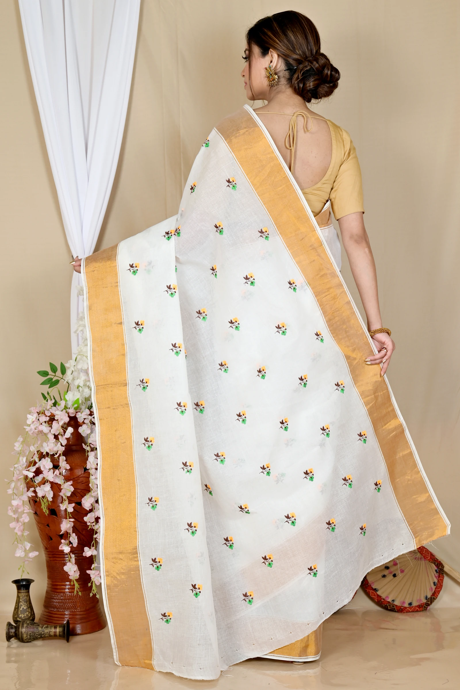 White Glold Pure Cotton Leome Tant Embroidery (1687)